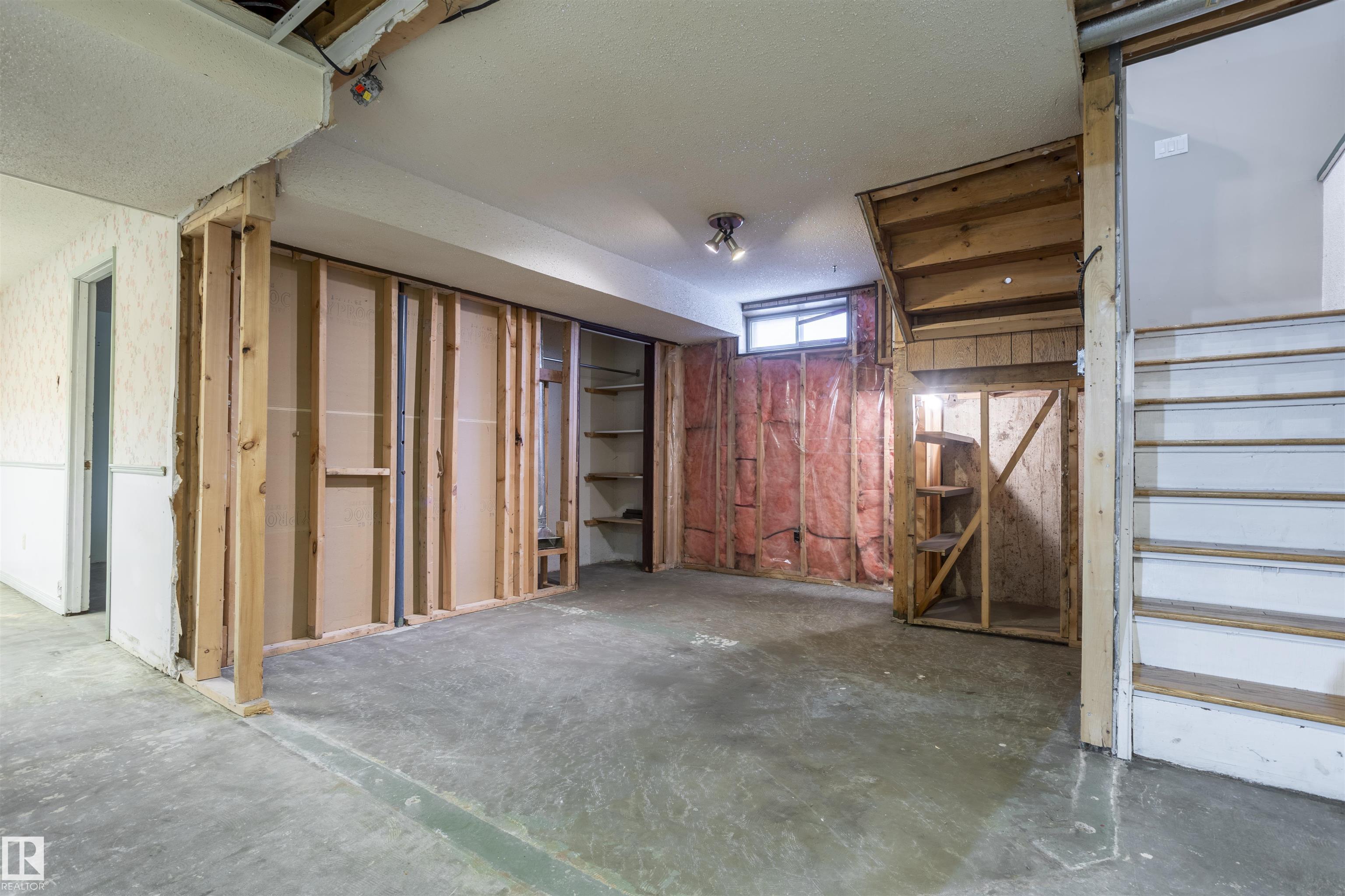 Photo 9 at 38 Arlington Street, Broxton Park, Spruce Grove