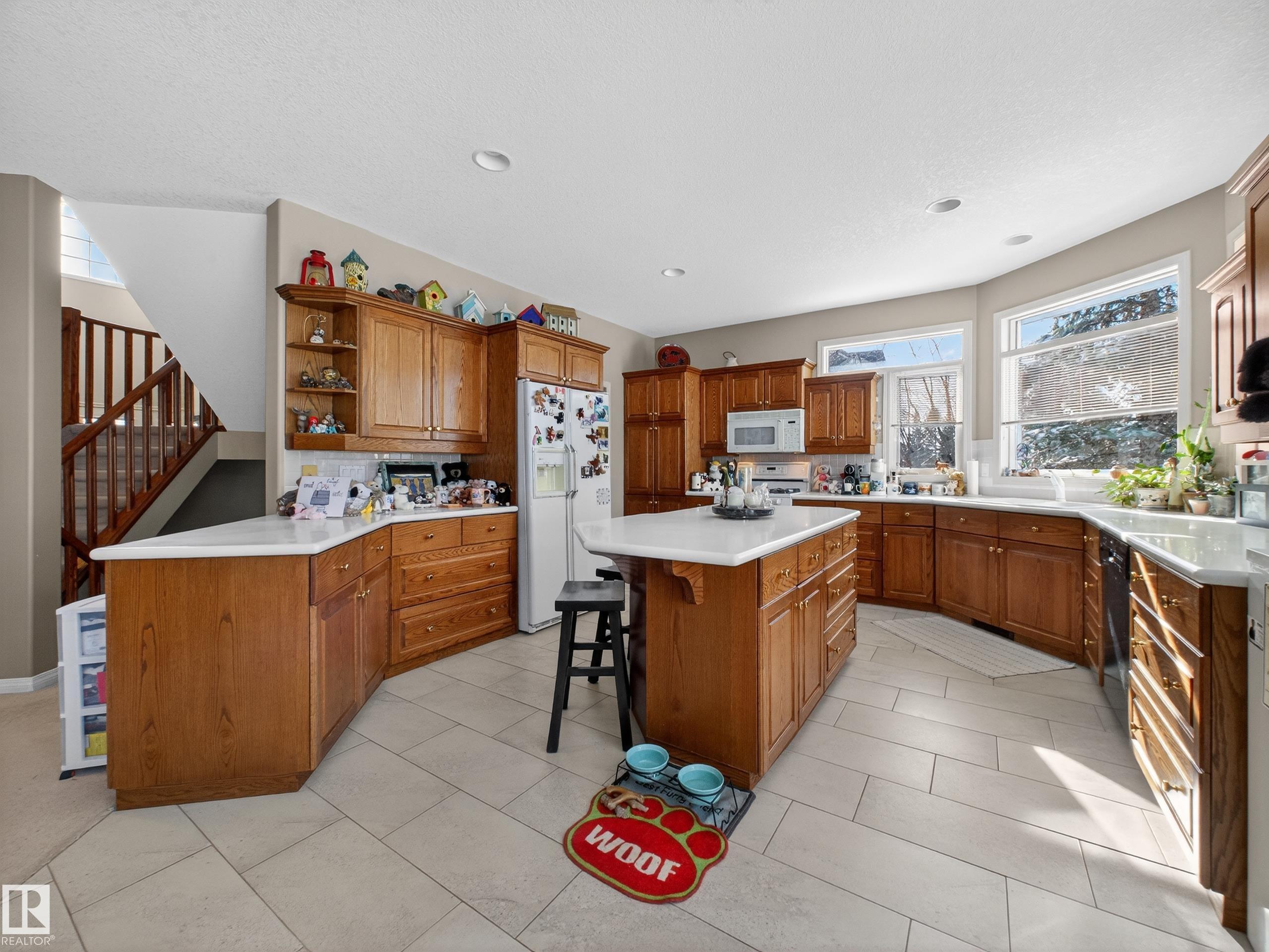 Photo 18 at 403 Twin Brooks Crescent NW, Twin Brooks, Edmonton