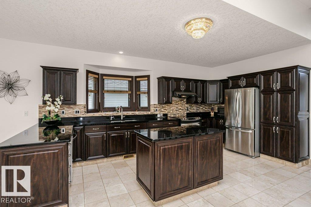 Photo 21 at 545 Twin Brooks Bay NW, Twin Brooks, Edmonton