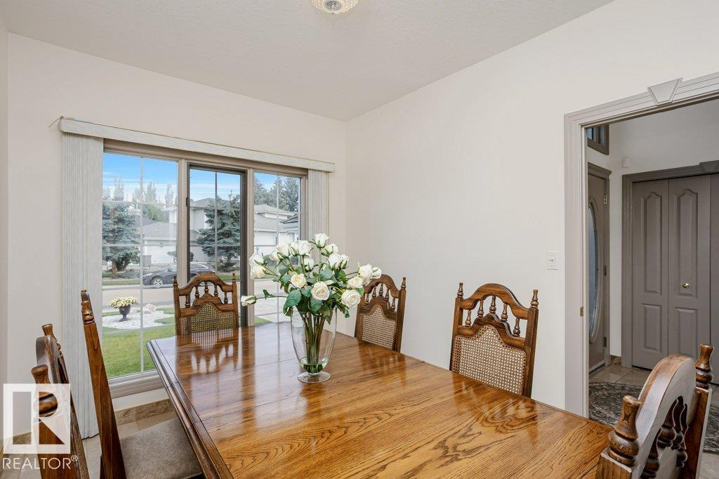 Photo 28 at 545 Twin Brooks Bay NW, Twin Brooks, Edmonton