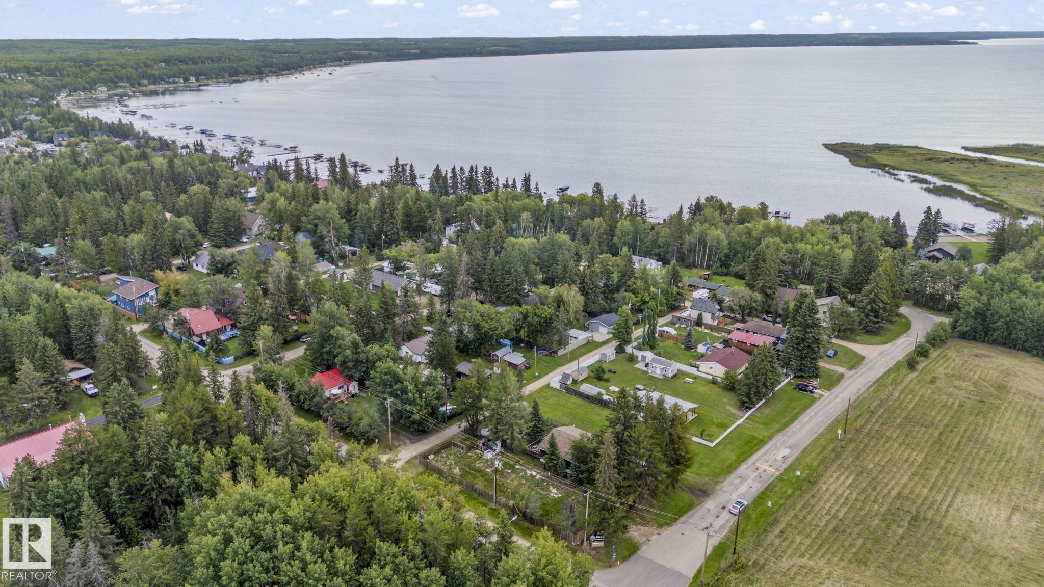 156 10 Street, Seba Beach, Rural Parkland County