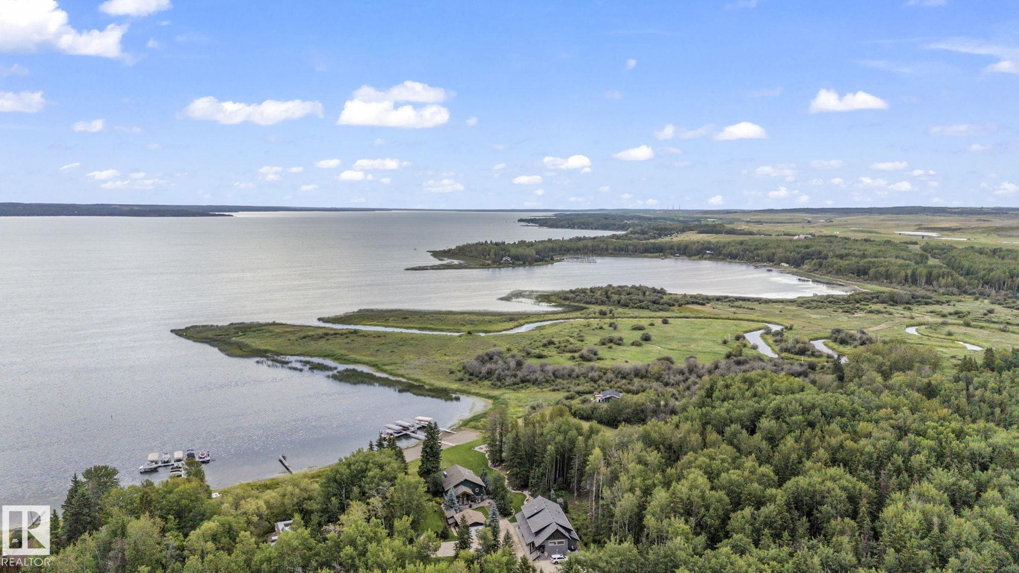 Photo 10 at 156 10 Street, Seba Beach, Rural Parkland County