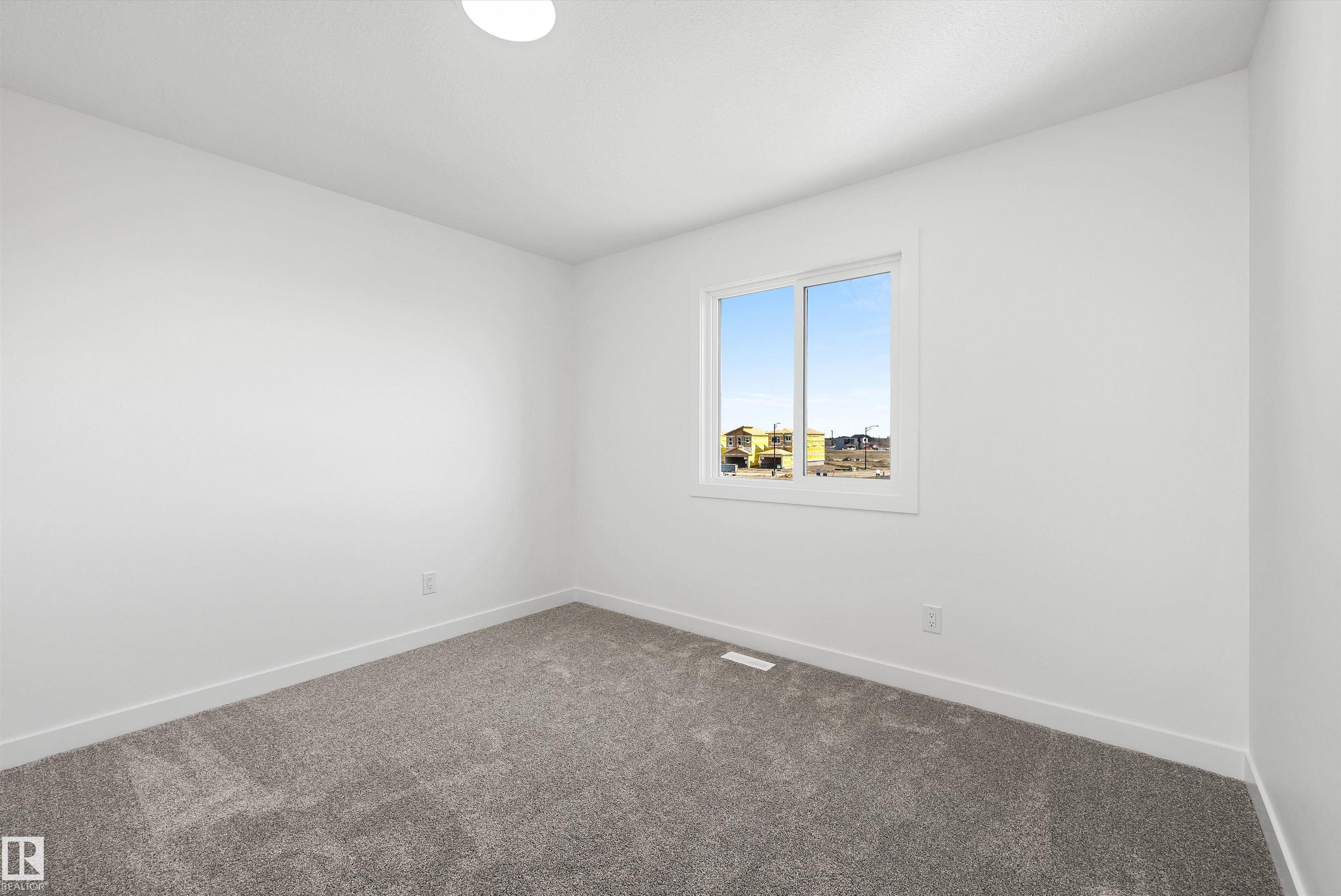 https://zimg.paragon.ice.com/ParagonImages/Property/PM/RAE/225387907/53/0/0/a09fc9bf9311e17e8d7ce0ad5025a155/1/28f5a875bcee99e9a27d2ec0de4c4fae/225387907-7e80220d-431d-4168-b7b3-a2d614066e50.JPG