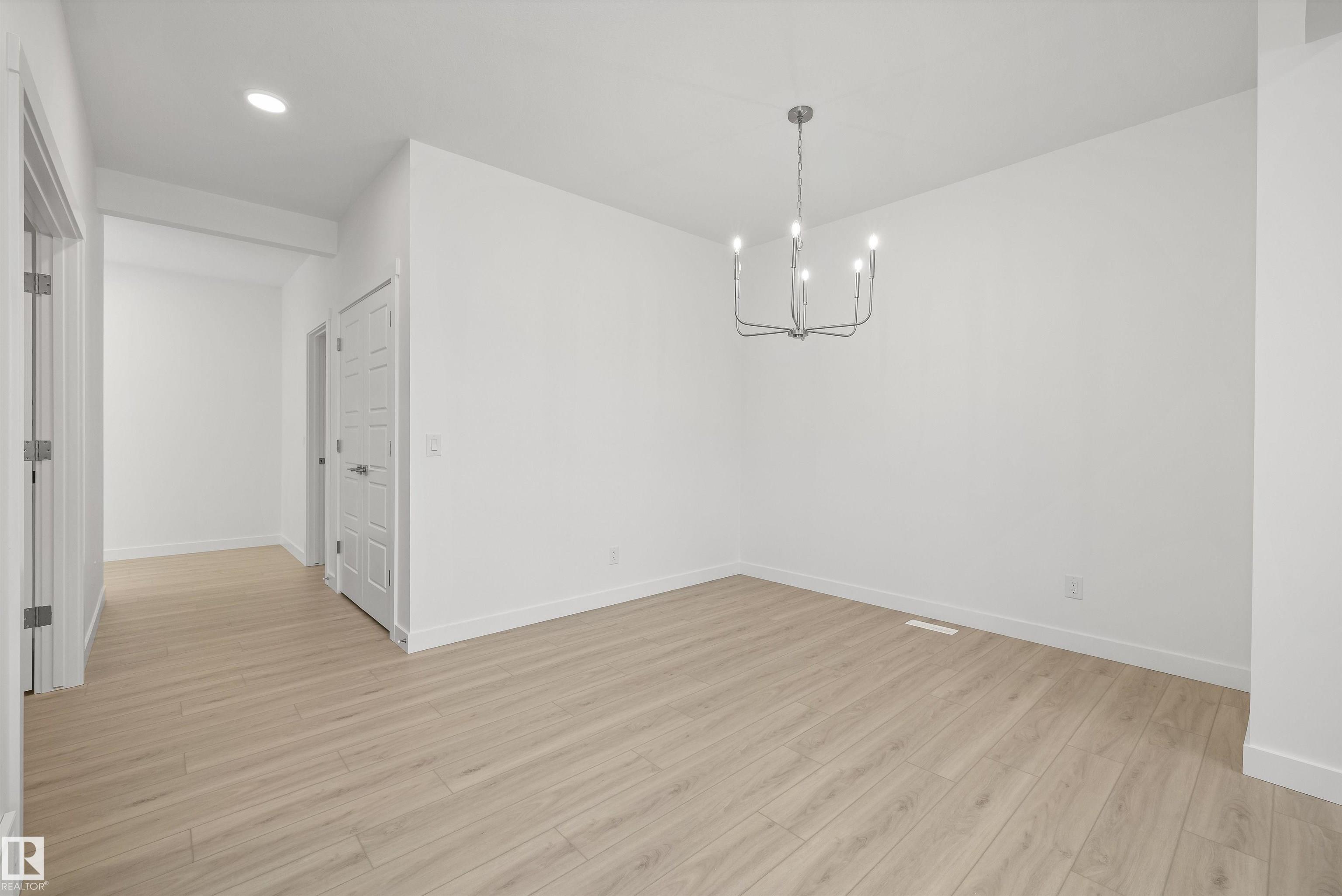 https://zimg.paragon.ice.com/ParagonImages/Property/PM/RAE/225387909/33/0/0/d6792023fee5f88c78e8c425f385347f/1/5e956b20a74a6474163c4ceeee3508a8/225387909-f22ff124-858b-4fbc-bb83-b5c9c501b9a3.JPG