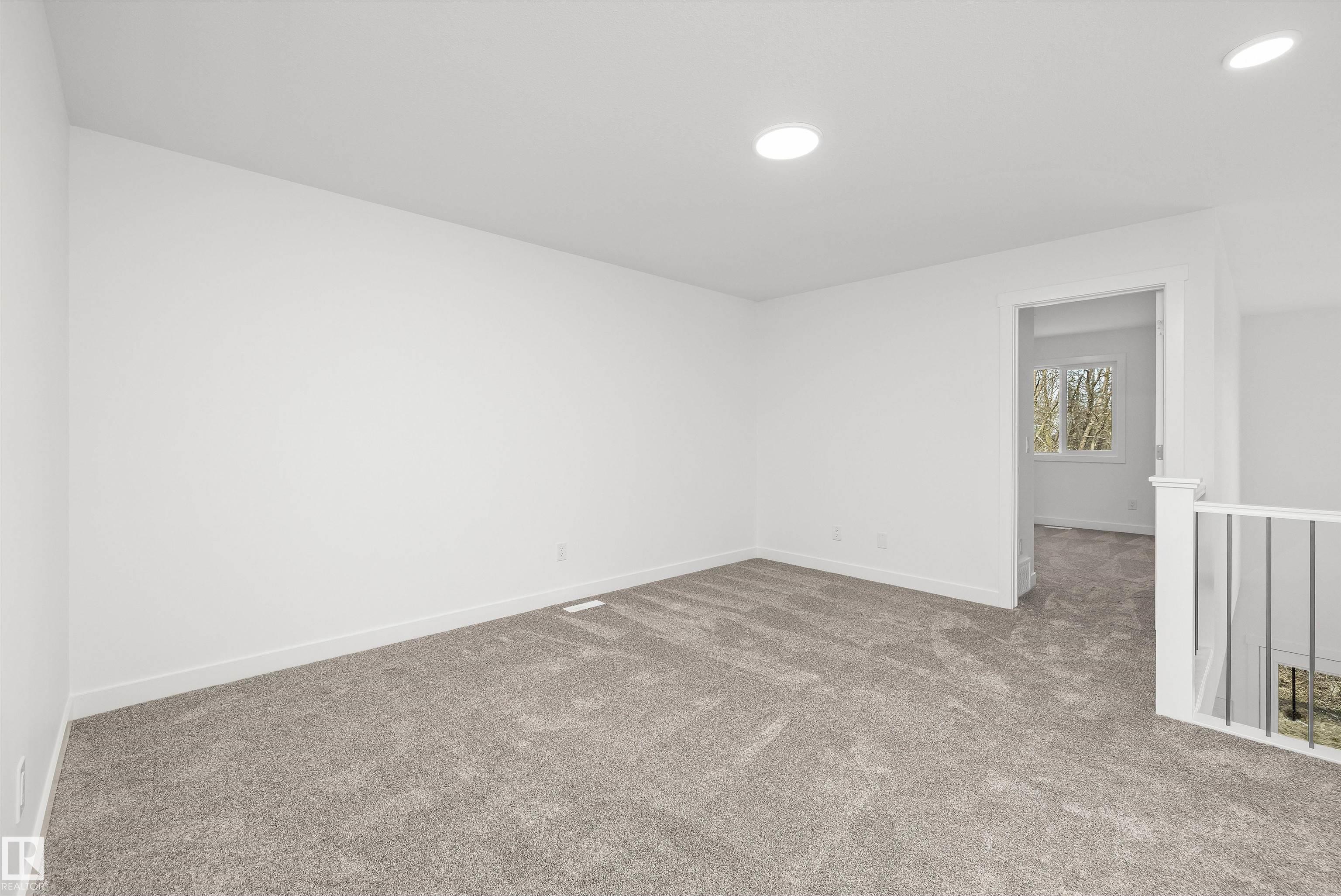 https://zimg.paragon.ice.com/ParagonImages/Property/PM/RAE/225387909/41/0/0/4b943dfcf942776eb2038c6d1974c113/1/5e956b20a74a6474163c4ceeee3508a8/225387909-247eeaca-f000-401e-8294-514ee412d917.JPG