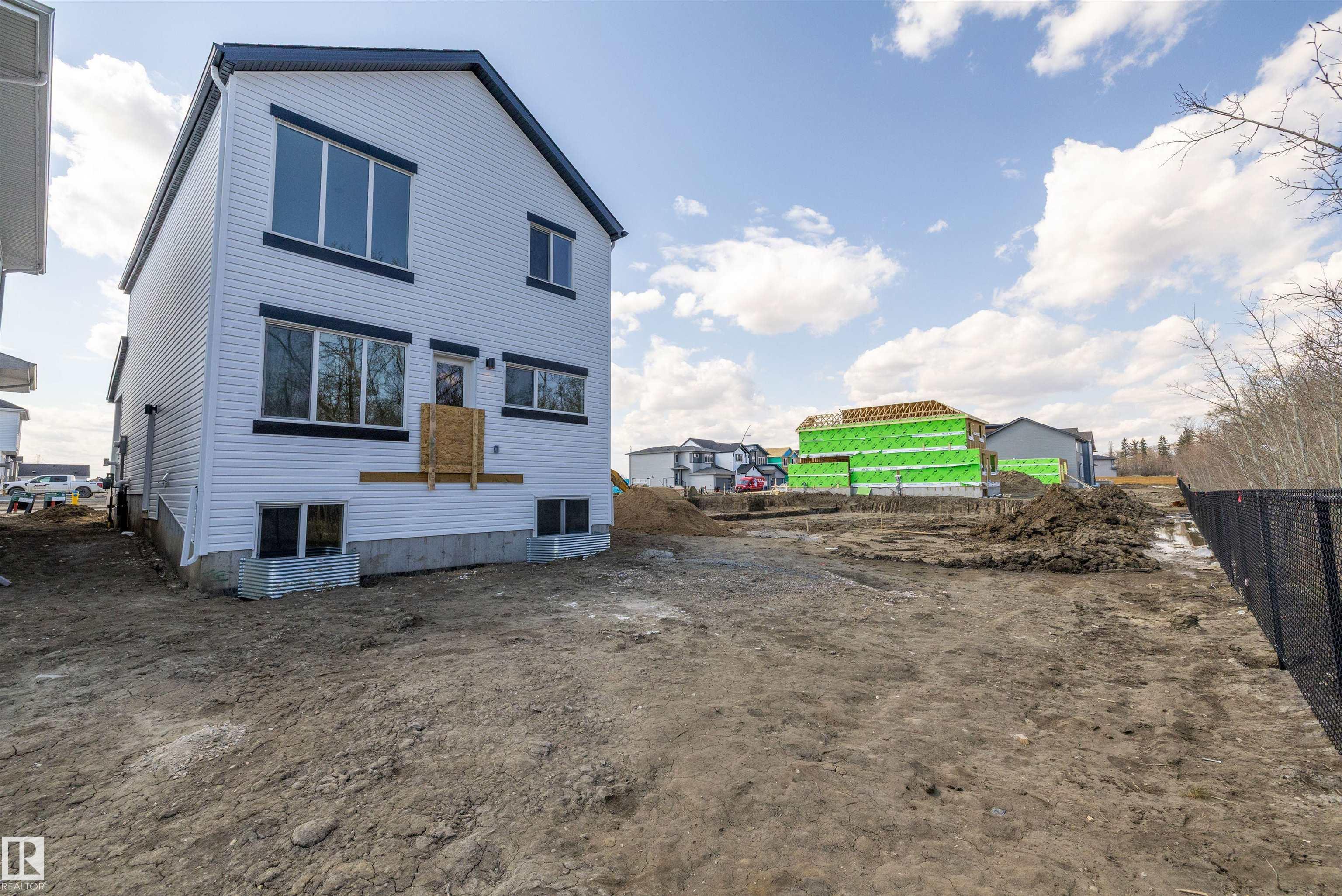 https://zimg.paragon.ice.com/ParagonImages/Property/PM/RAE/225387909/47/0/0/f88b83c2b4ef3117a82a631081dc5a4d/1/5e956b20a74a6474163c4ceeee3508a8/225387909-2cfad1f4-938f-46e0-b9dd-a4a068d73ea8.JPG