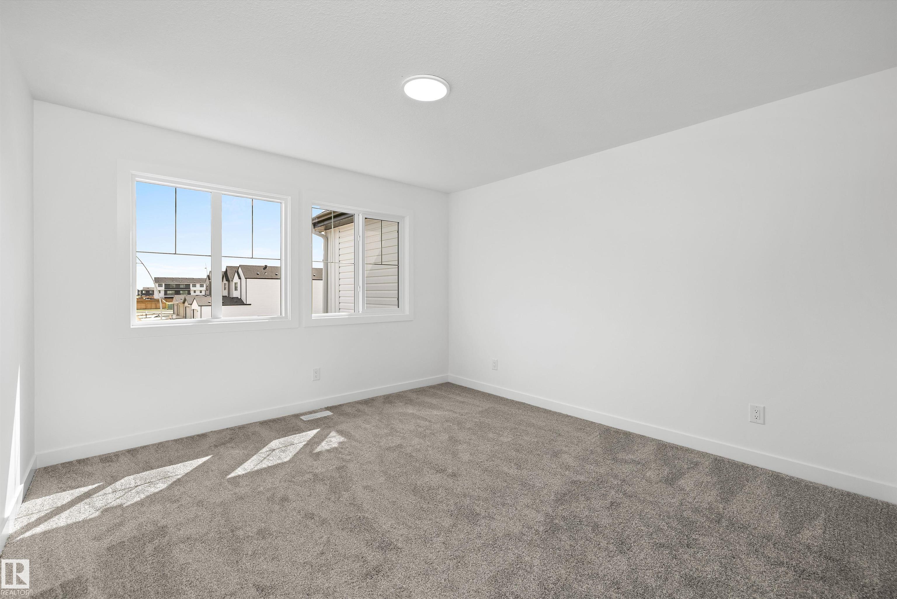 https://zimg.paragon.ice.com/ParagonImages/Property/PM/RAE/225387911/25/0/0/d148d72c20b5f9ce5857dd17568c518f/1/f5add70b1eb84cc776a818807cce59af/225387911-d9e5c91e-92b5-4041-8912-e4886ac0b272.JPG