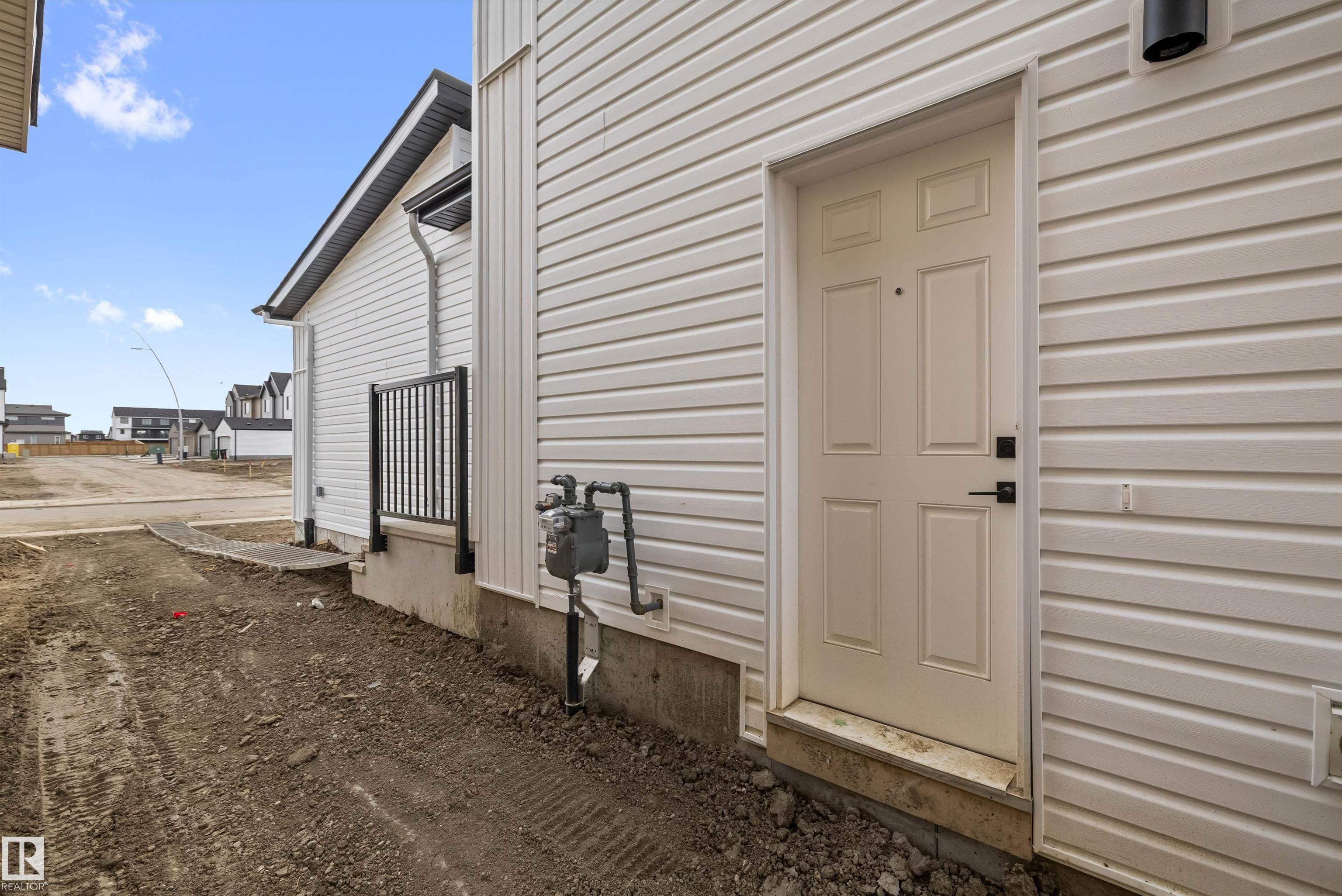 https://zimg.paragon.ice.com/ParagonImages/Property/PM/RAE/225387911/35/0/0/82715c89f637f5c24274447e9e12da18/1/f5add70b1eb84cc776a818807cce59af/225387911-8c6c870c-95b0-4dc1-8c23-28efbcc1734f.JPG