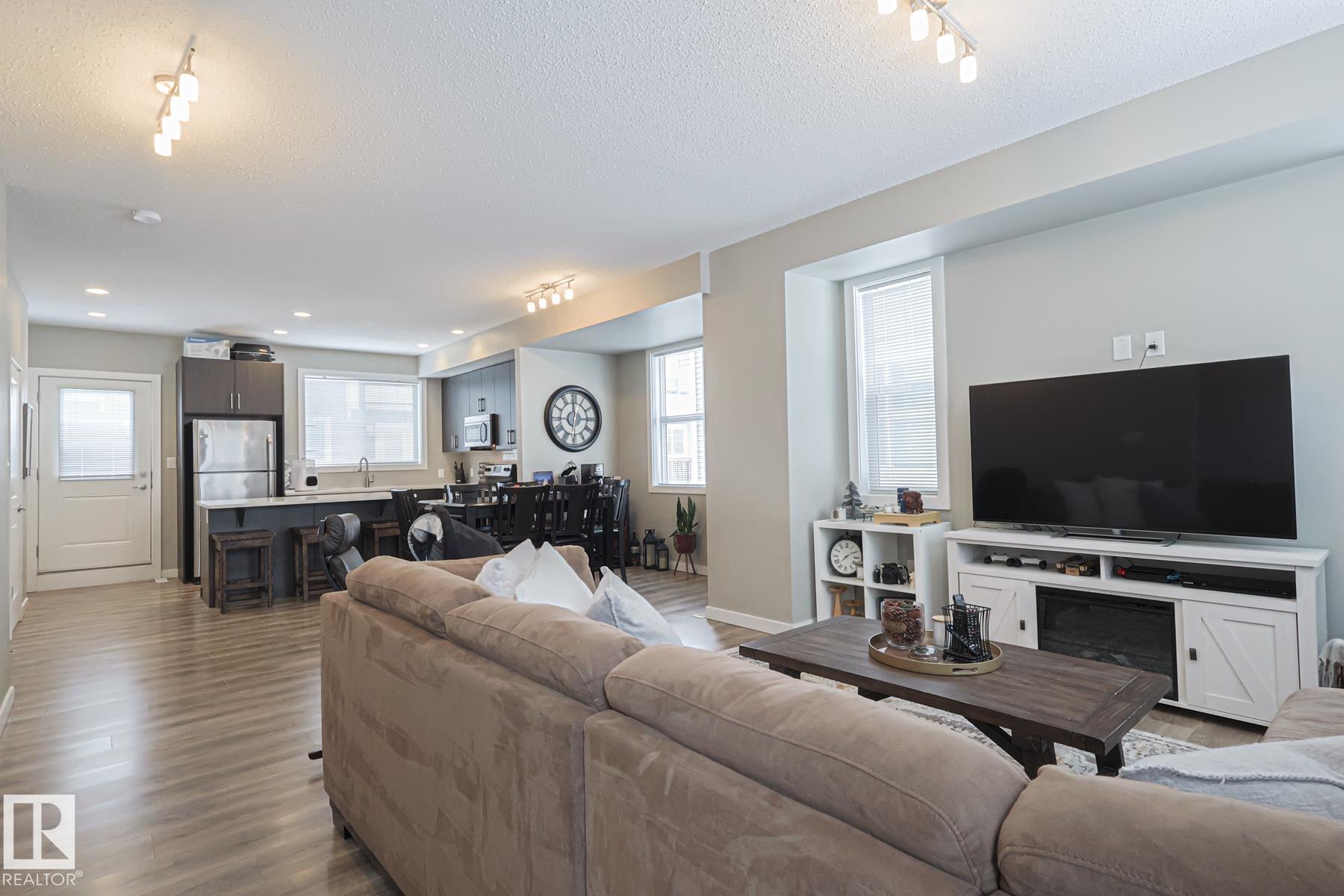 Photo 7 at 103 - 2803 James Mowatt Trail SW, Callaghan, Edmonton