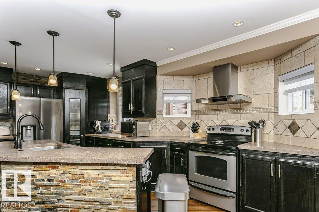 Photo 13 at 69 Deane Crescent, Deer Ridge, St. Albert