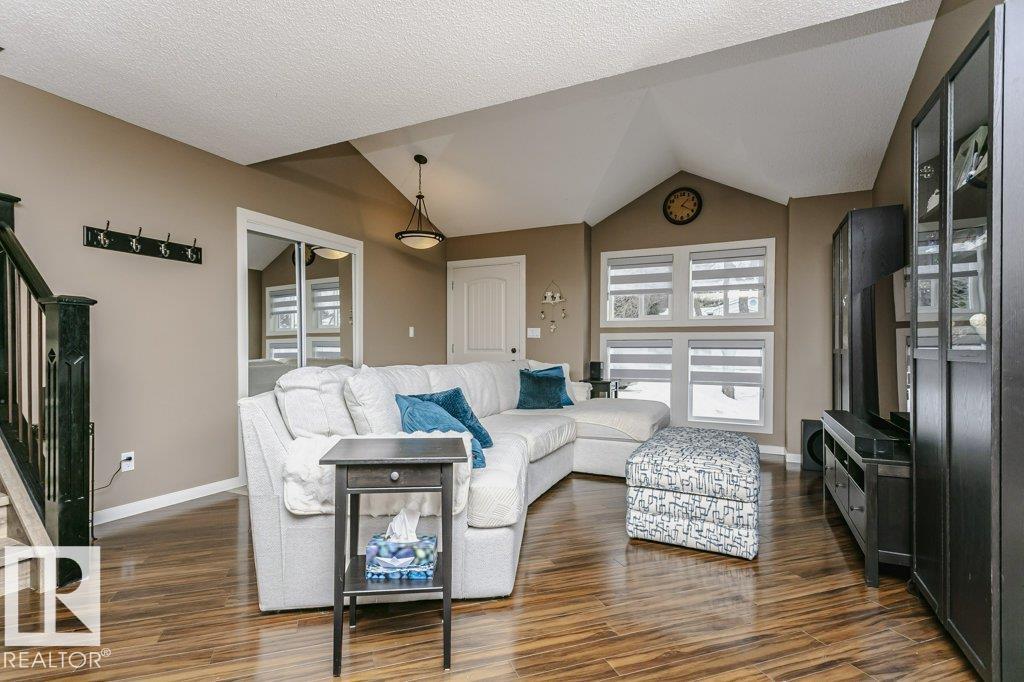 69 Deane Crescent, Deer Ridge, St. Albert