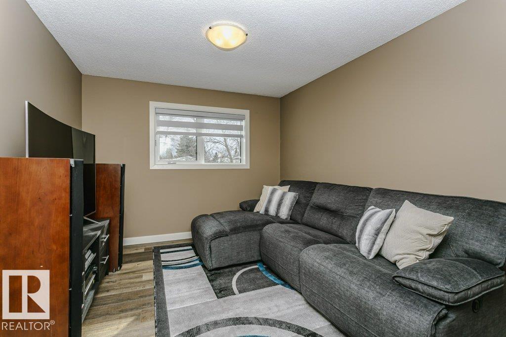 Photo 31 at 69 Deane Crescent, Deer Ridge, St. Albert