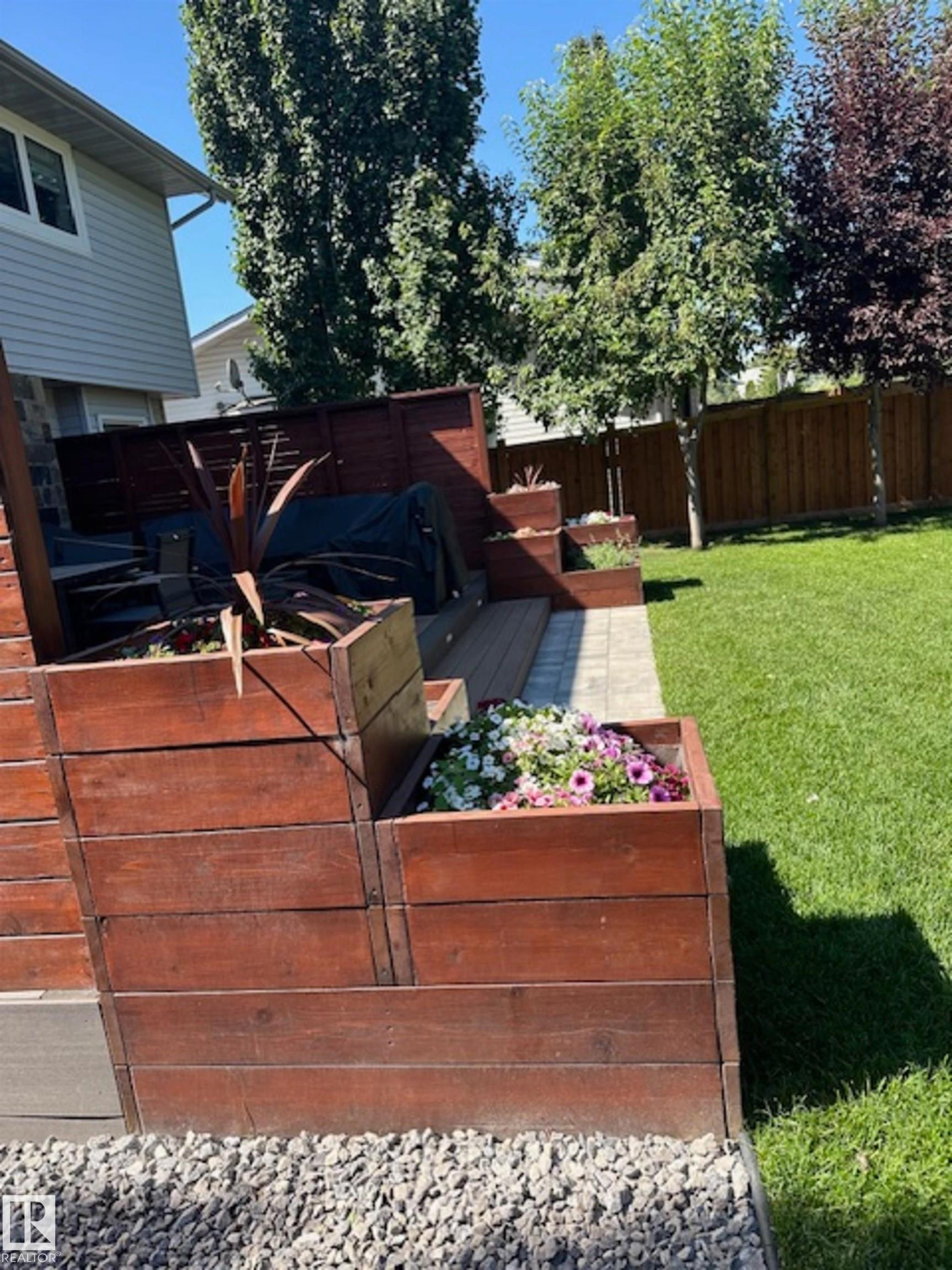 Photo 49 at 69 Deane Crescent, Deer Ridge, St. Albert