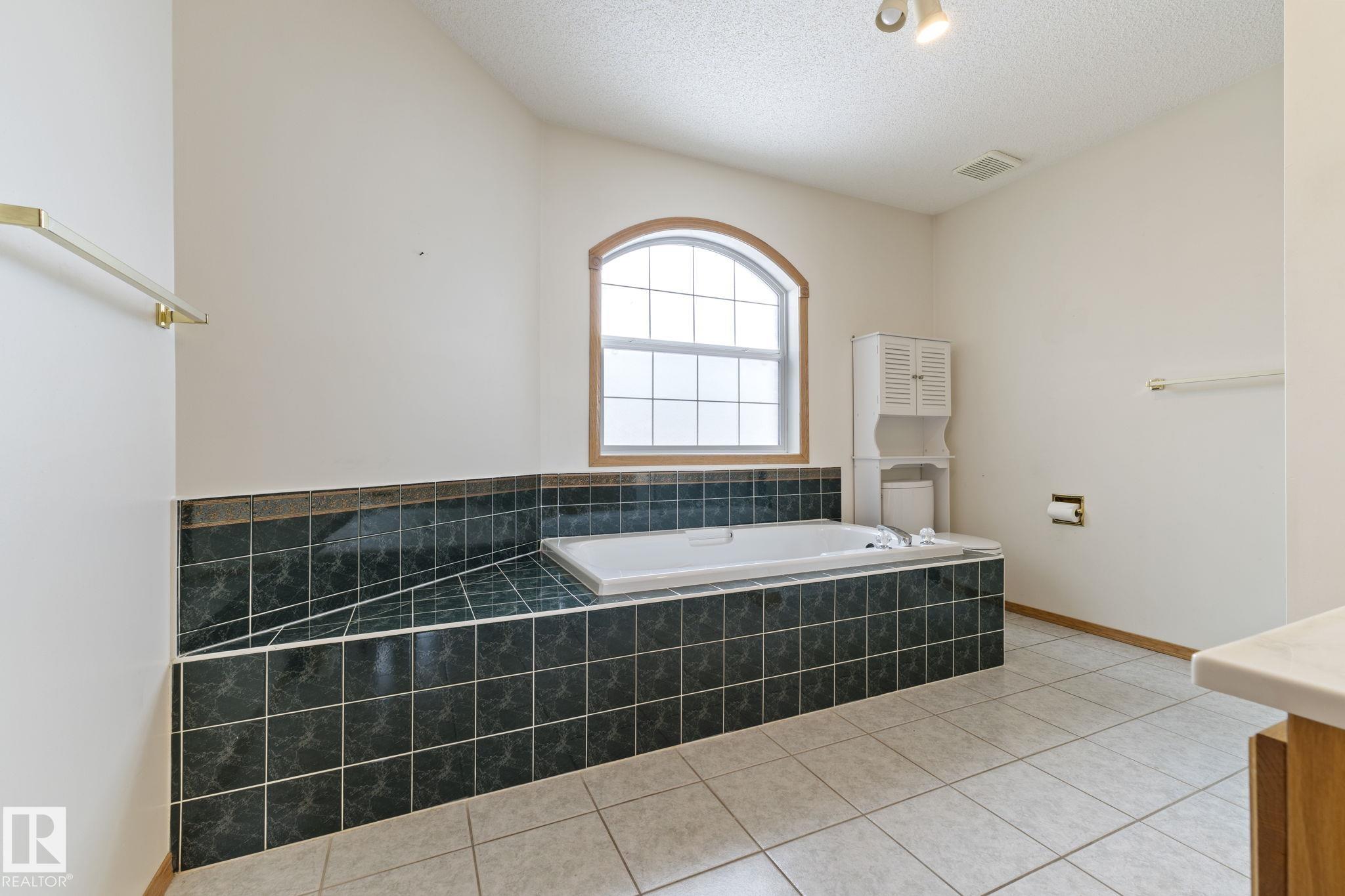 Photo 29 at 752 Whiston Court NW, Oleskiw, Edmonton