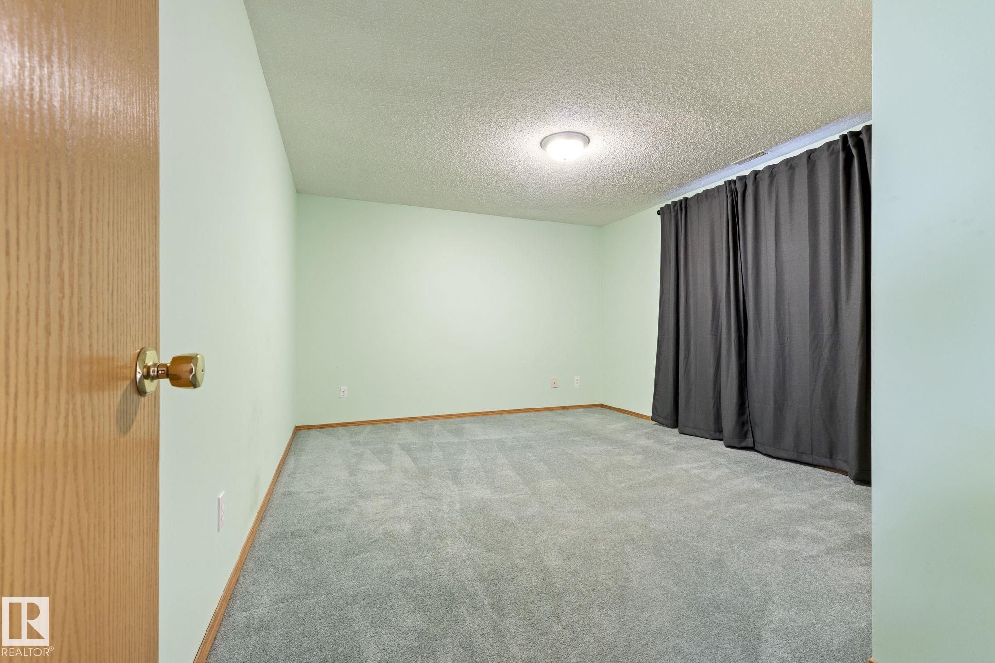 Photo 44 at 752 Whiston Court NW, Oleskiw, Edmonton