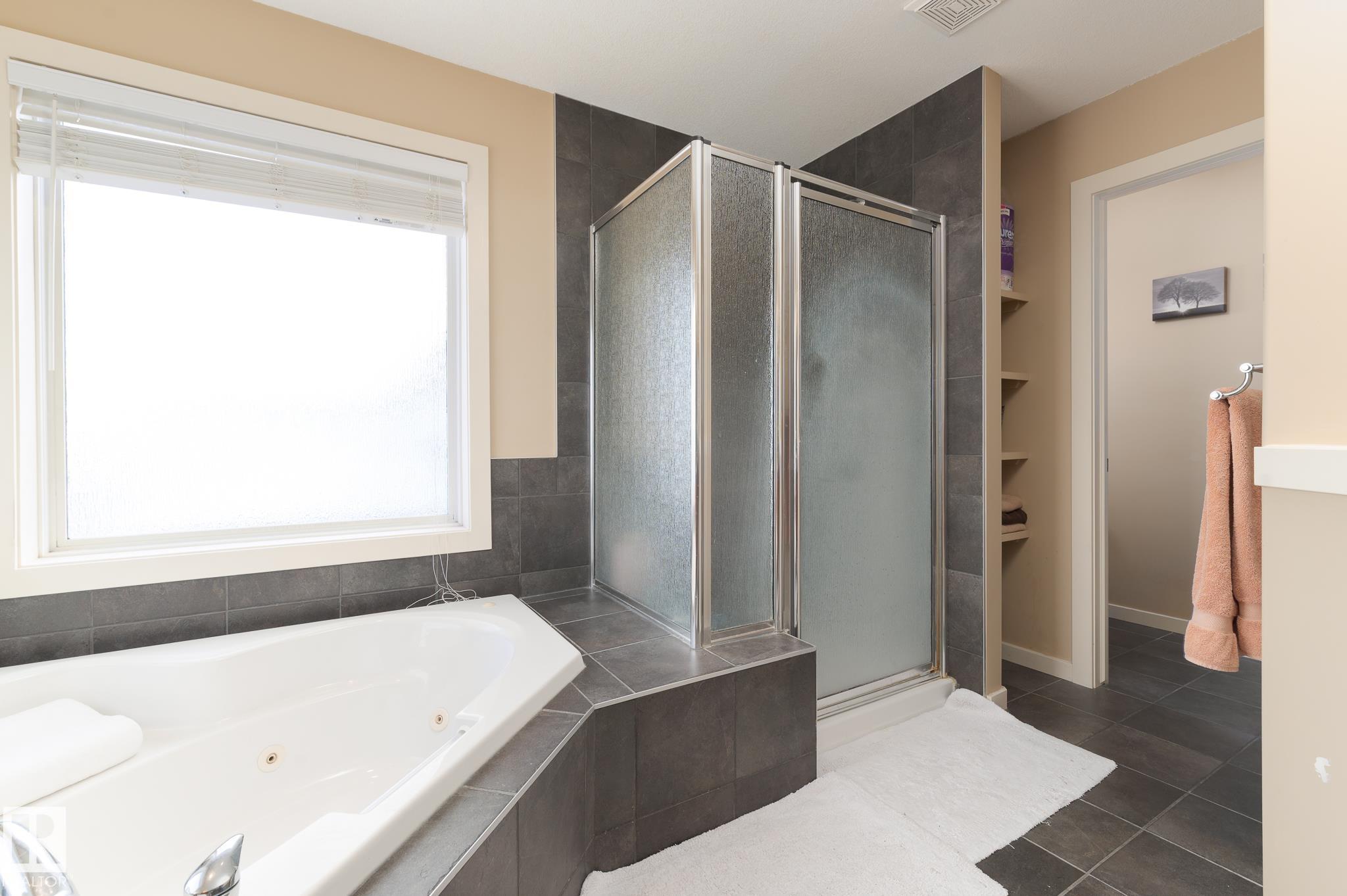 Photo 25 at 387 Calderon Crescent NW, Cumberland, Edmonton