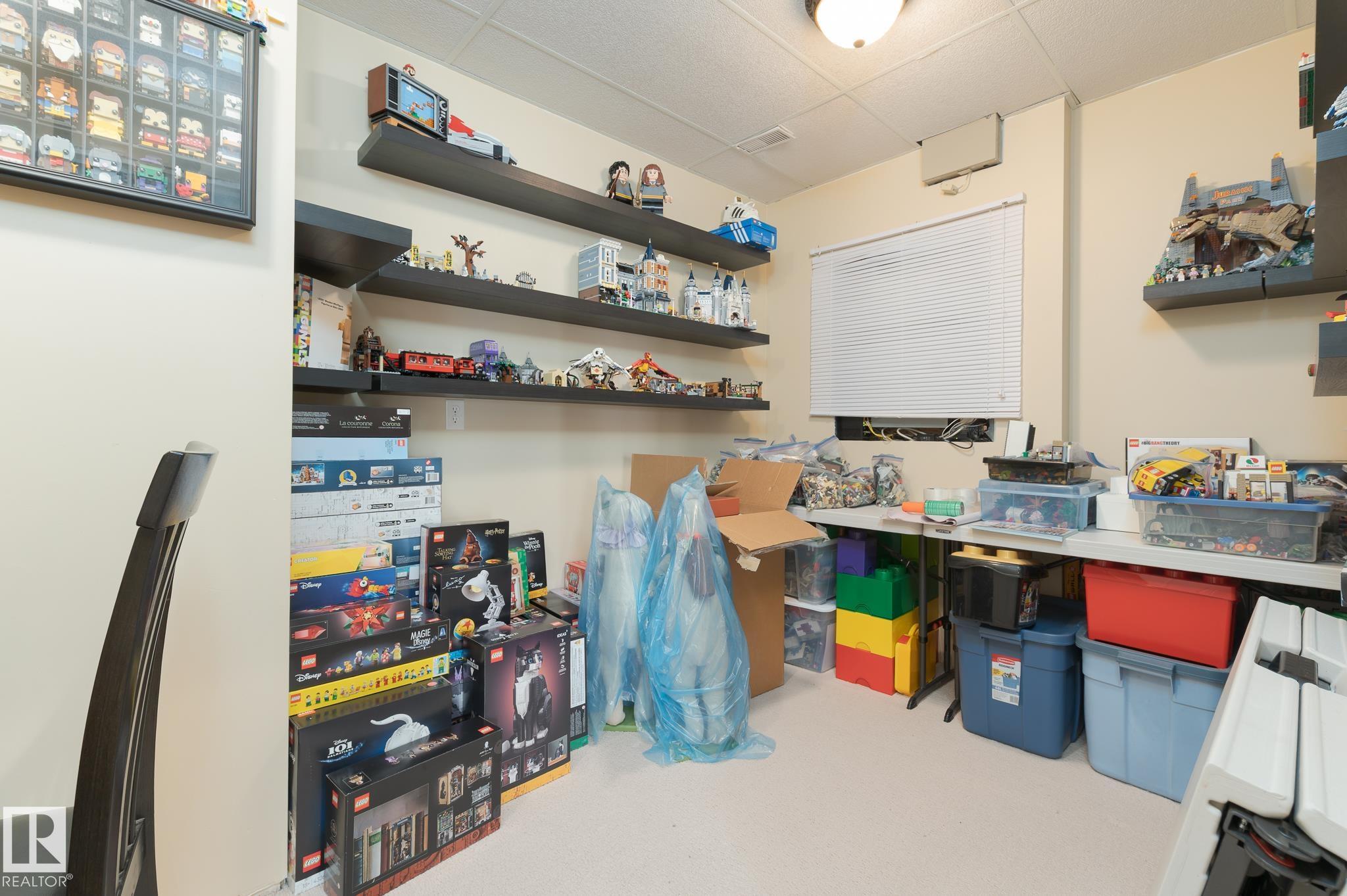 Photo 38 at 387 Calderon Crescent NW, Cumberland, Edmonton