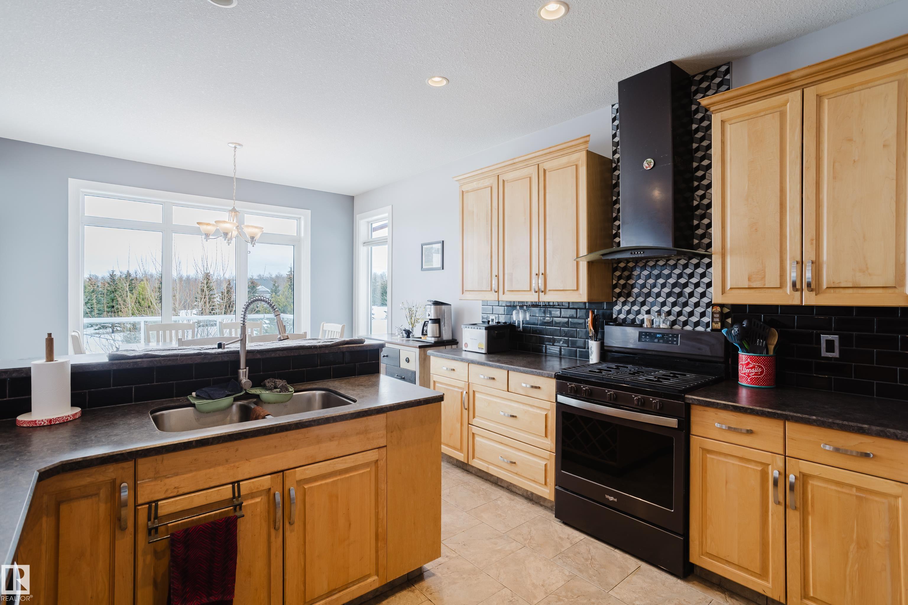 Photo 11 at 44 - 53522 Rge Road 272, Century Estates, Rural Parkland County