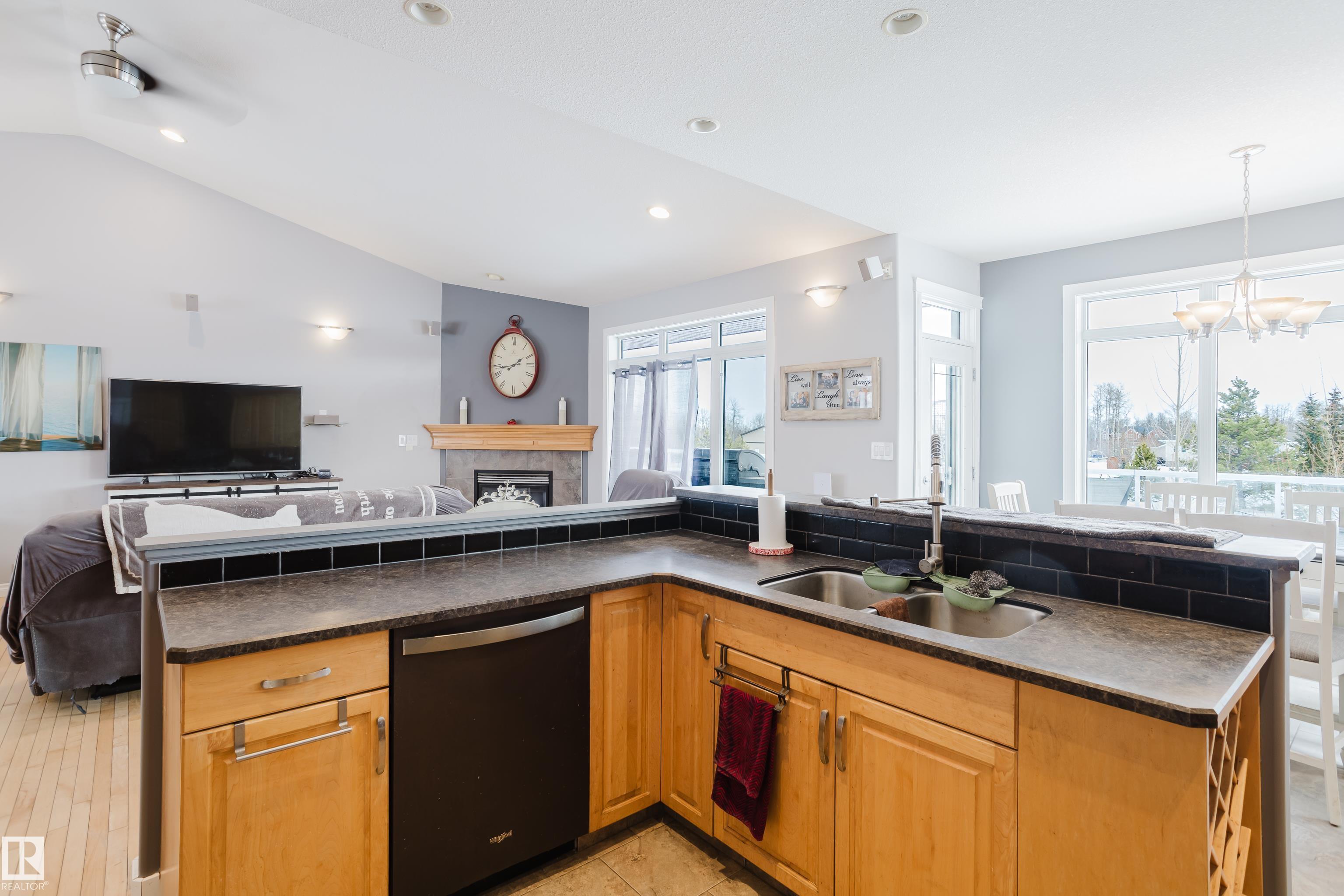 Photo 12 at 44 - 53522 Rge Road 272, Century Estates, Rural Parkland County