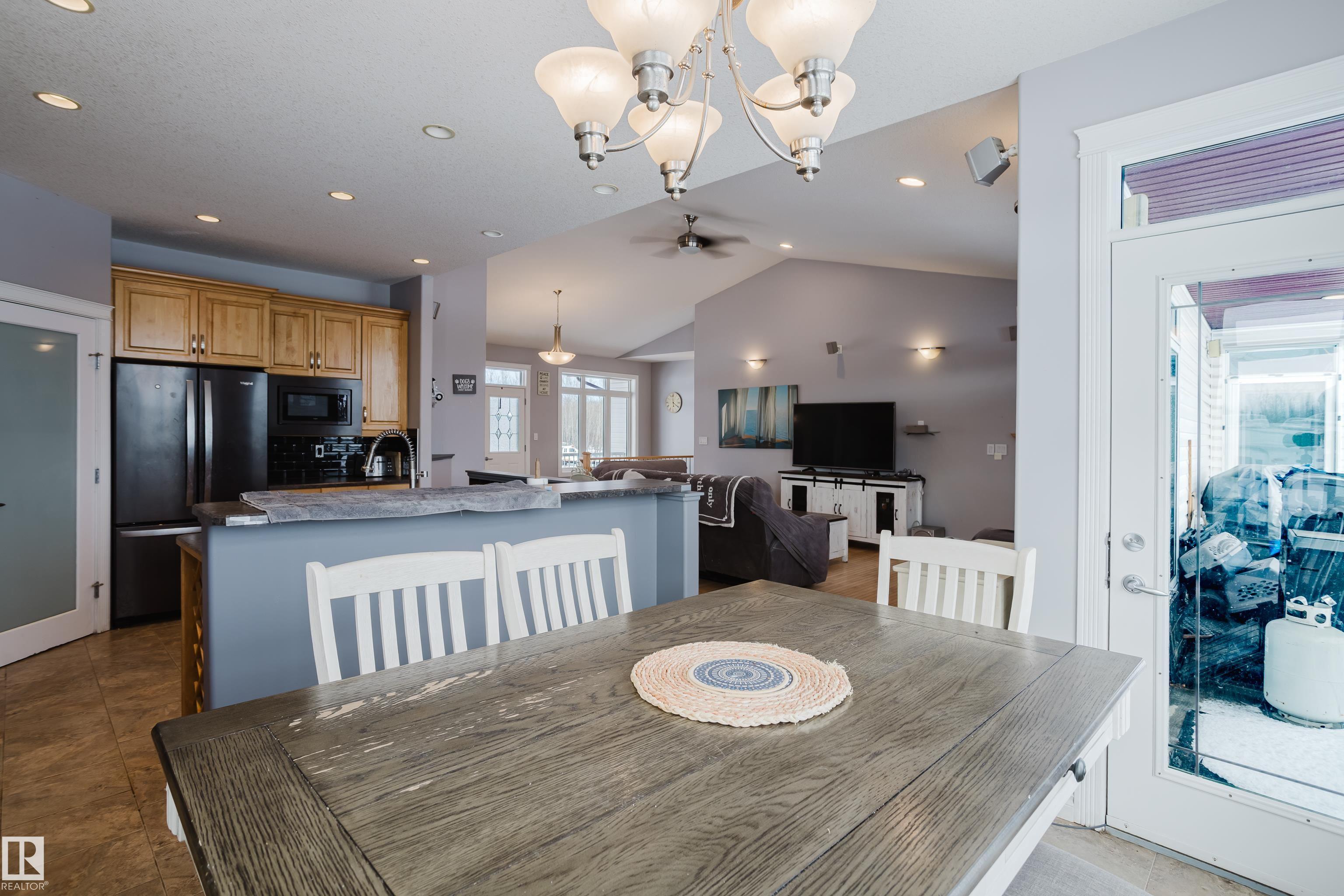 Photo 16 at 44 - 53522 Rge Road 272, Century Estates, Rural Parkland County