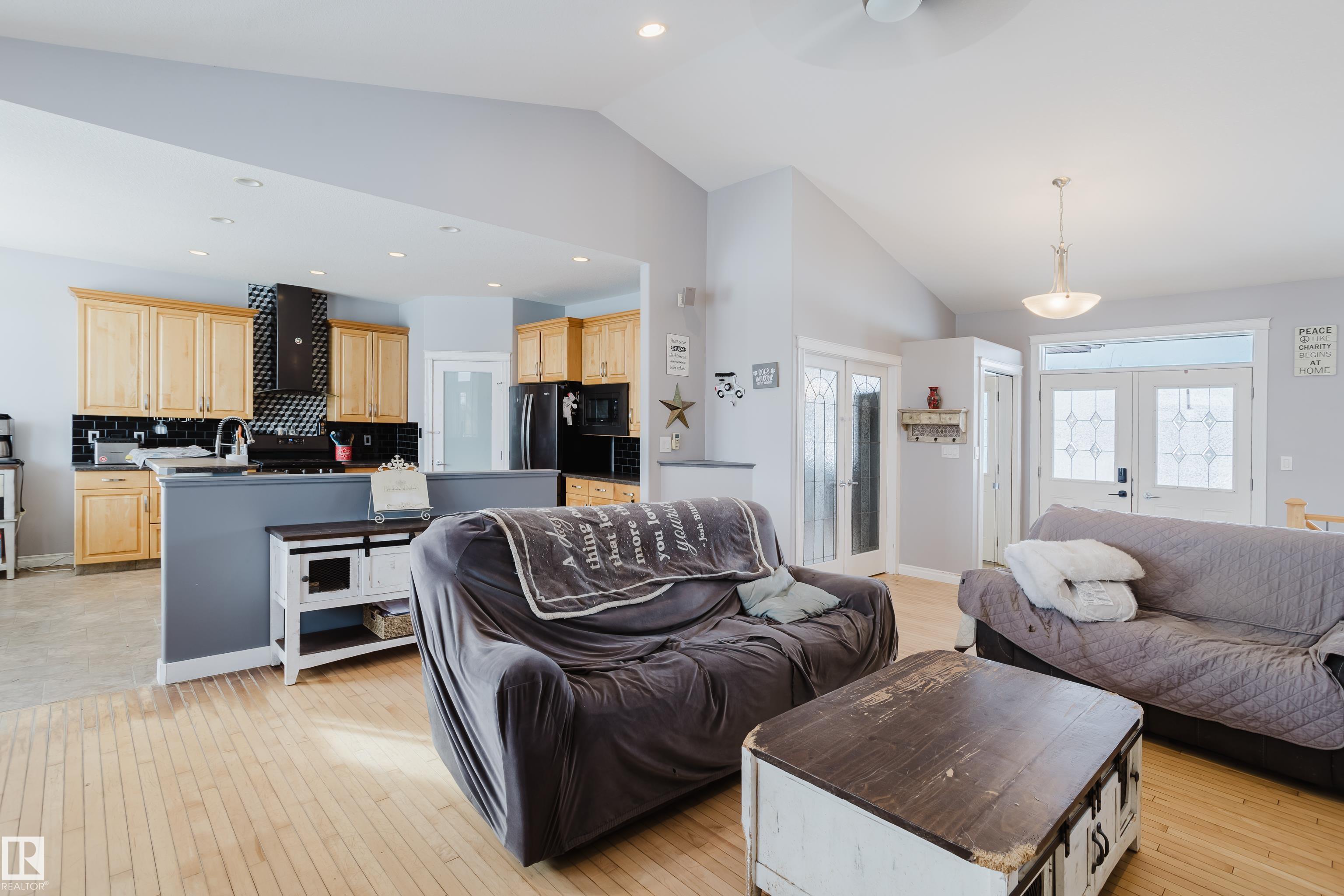 Photo 8 at 44 - 53522 Rge Road 272, Century Estates, Rural Parkland County