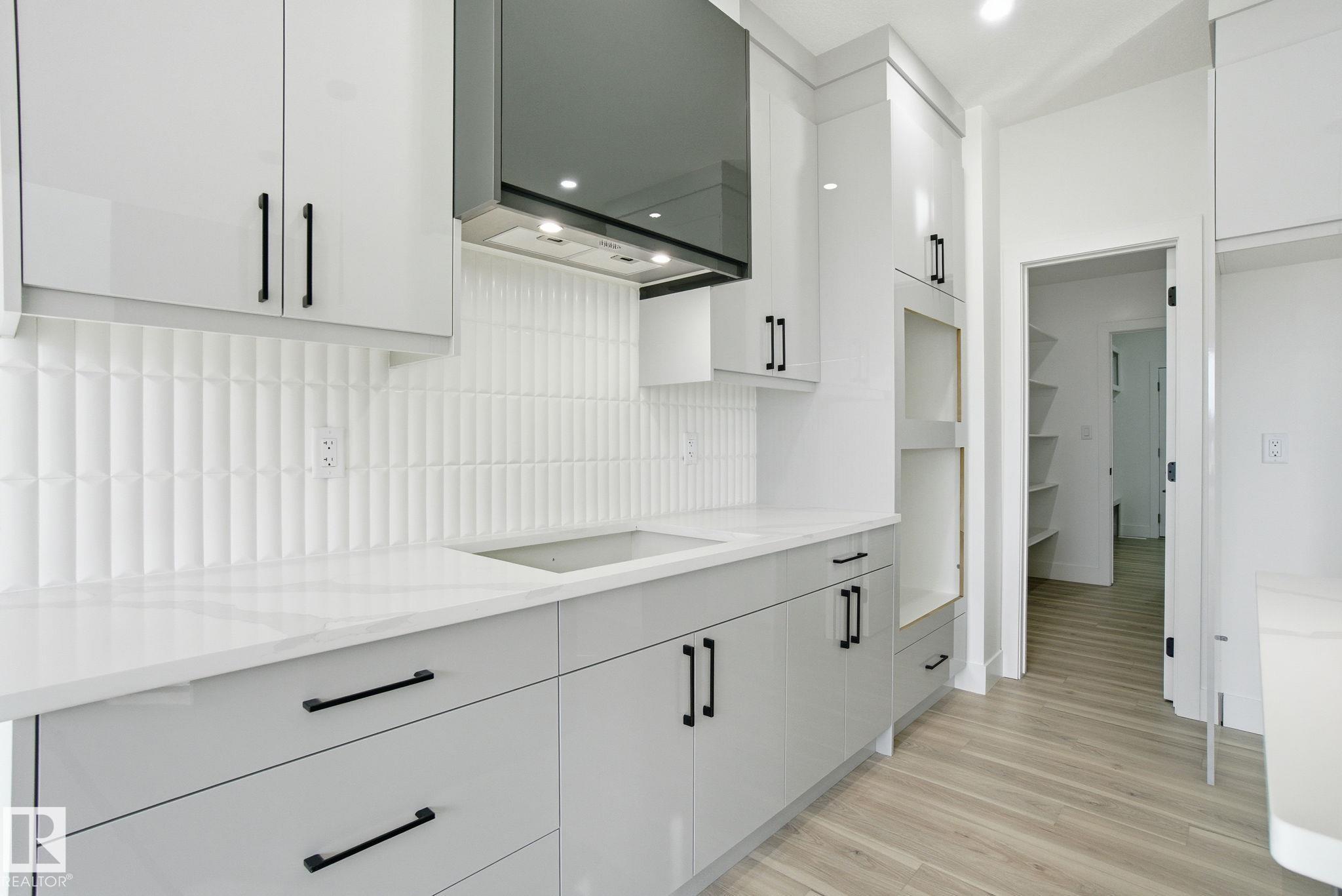 Photo 13 at 1405 Osprey crest NW, Hawks Ridge, Edmonton