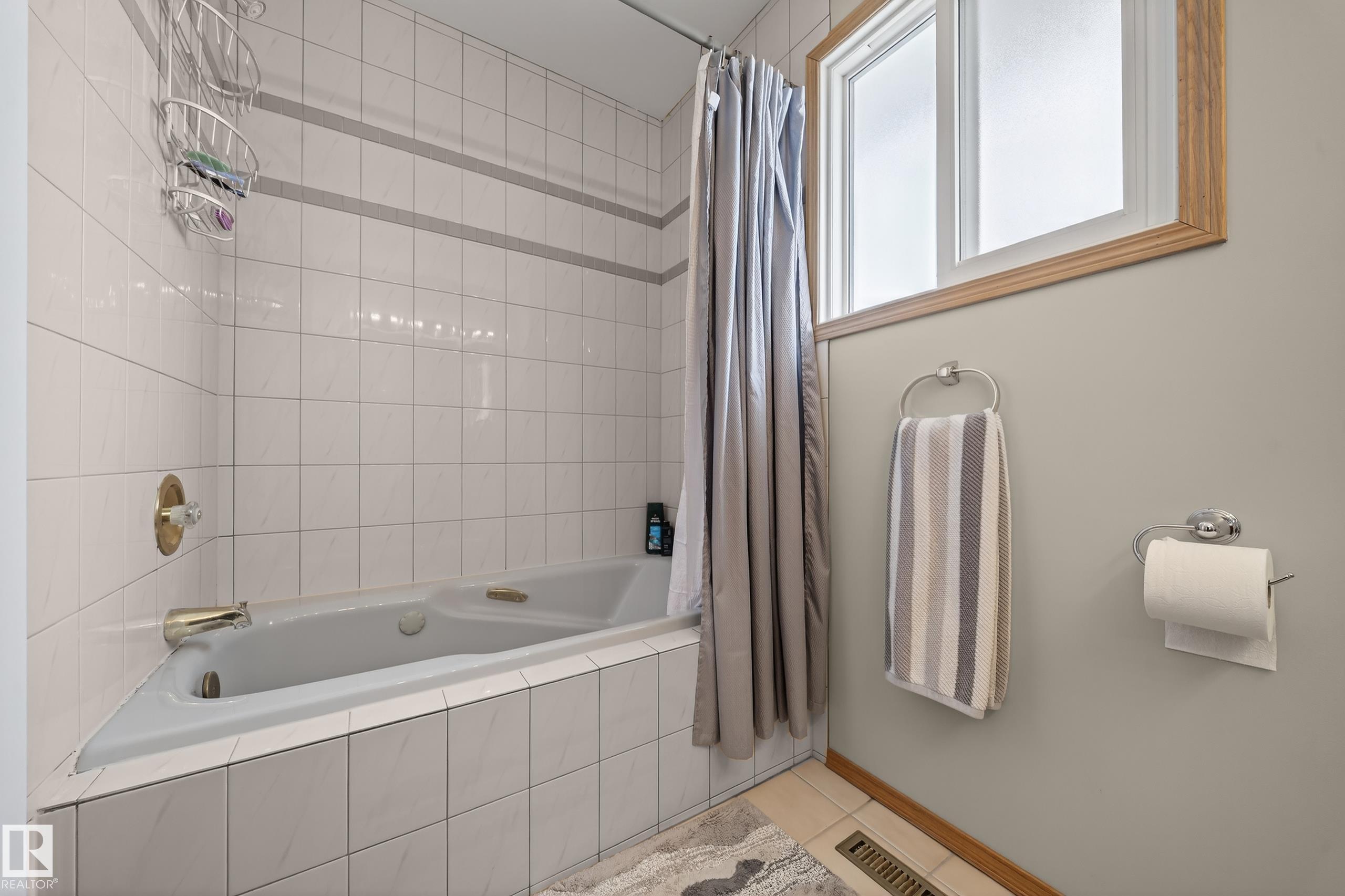 Photo 20 at 3805 114a Street NW, Greenfield, Edmonton