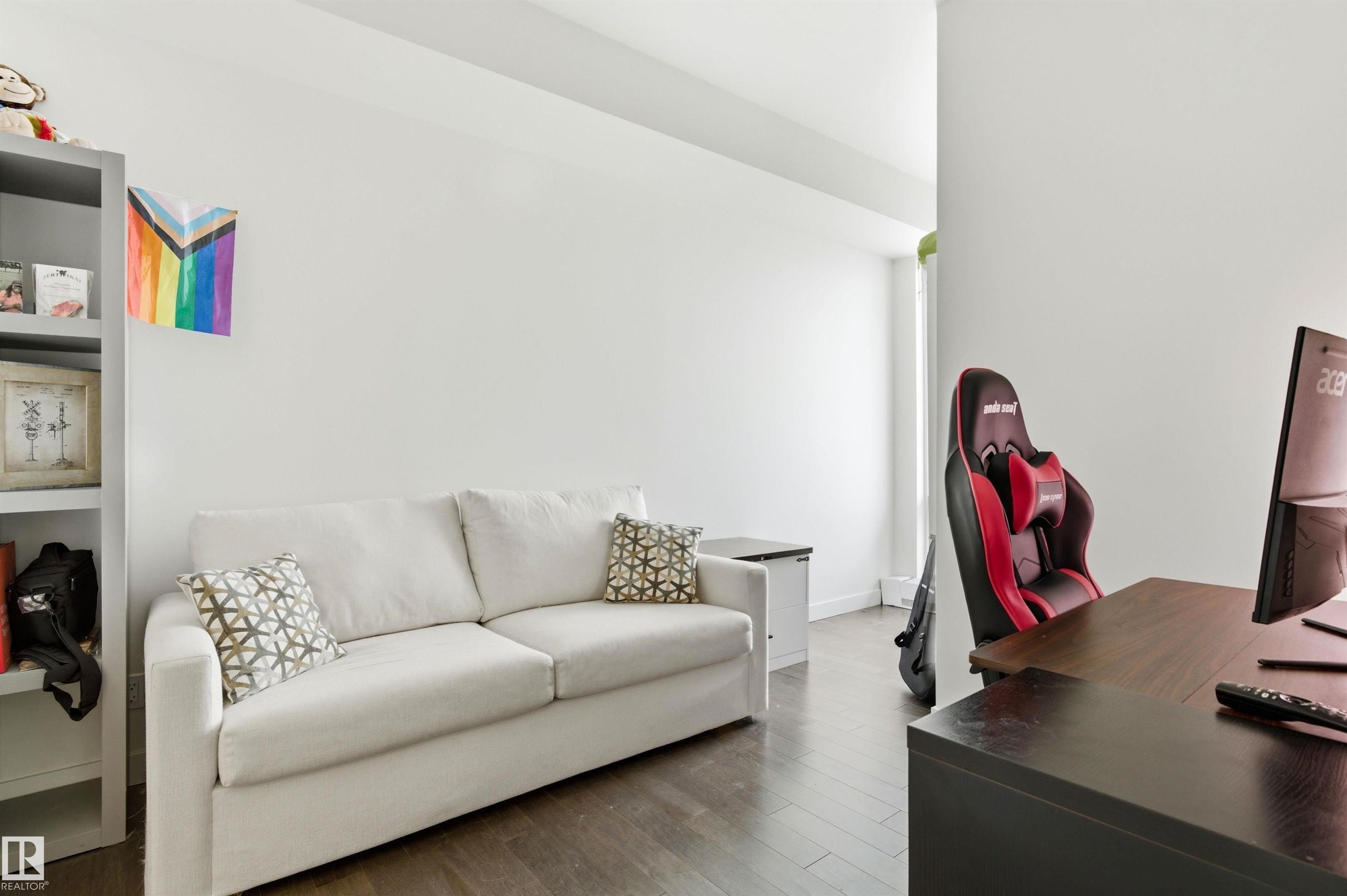 Picture for #2603 10360 102 ST NW