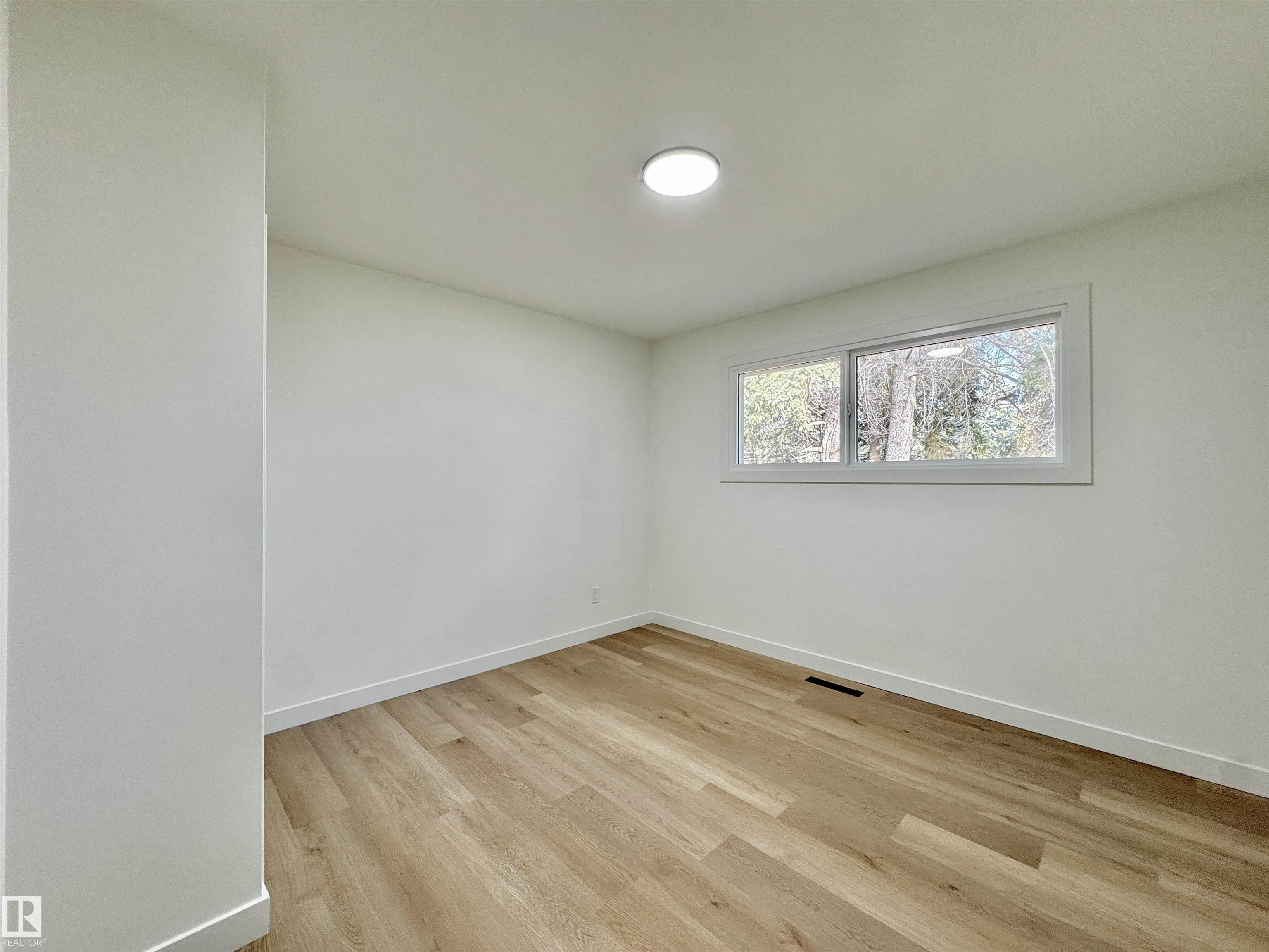 Photo 12 at 12 Sycamore Street, Sherwood Heights, Sherwood Park