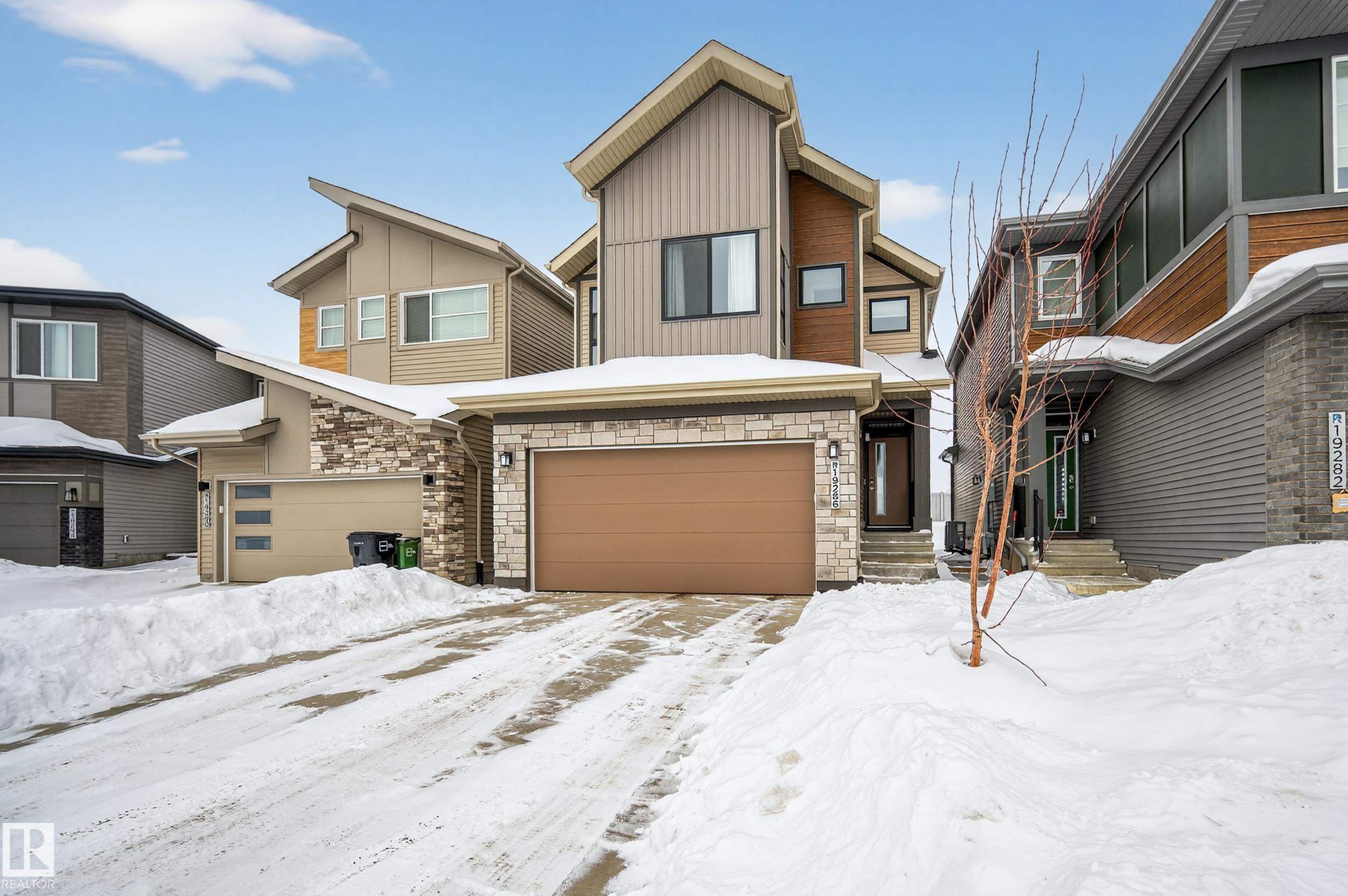 19286 22a Avenue NW, River's Edge, Edmonton