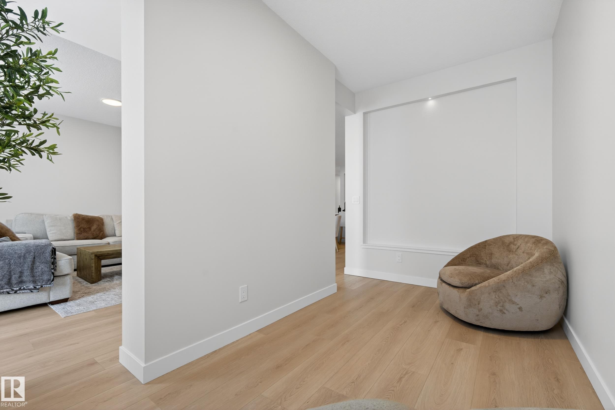 Photo 15 at 19286 22a Avenue NW, River's Edge, Edmonton