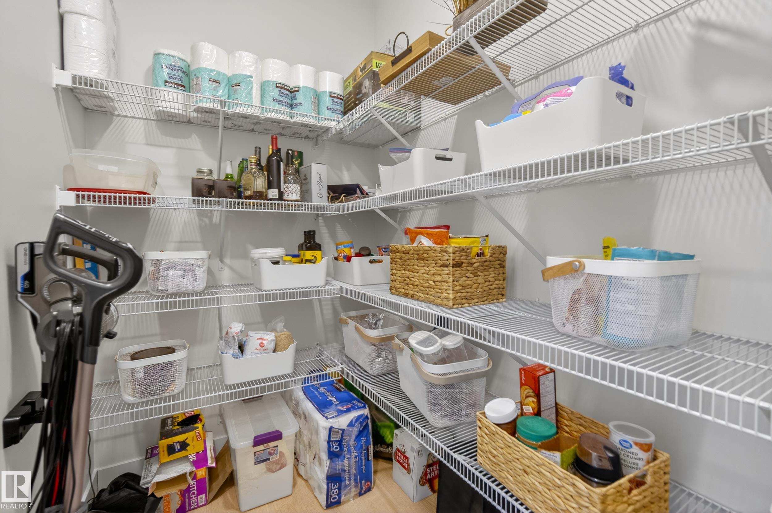 Photo 10 at 19286 22a Avenue NW, River's Edge, Edmonton