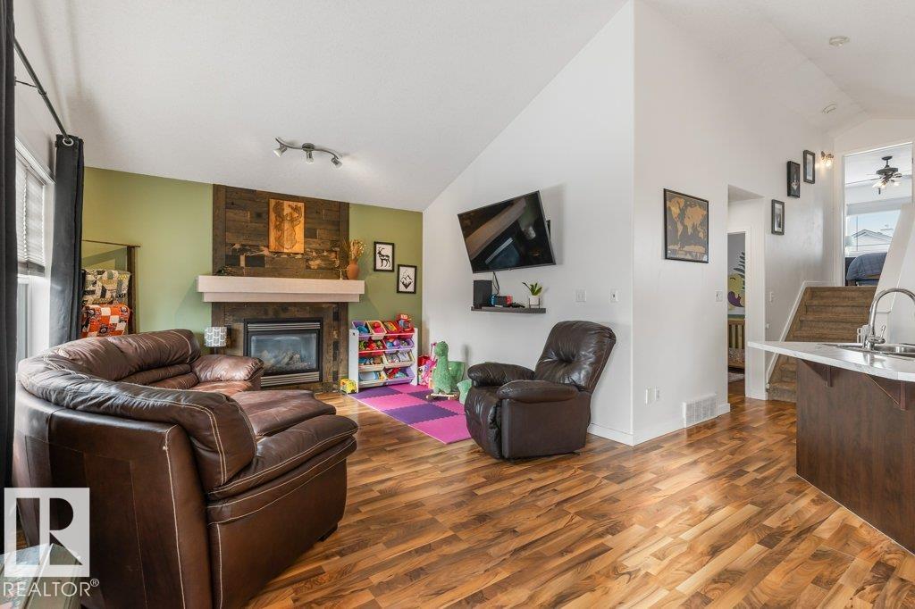 Photo 17 at 9509 81 Avenue, Morinville