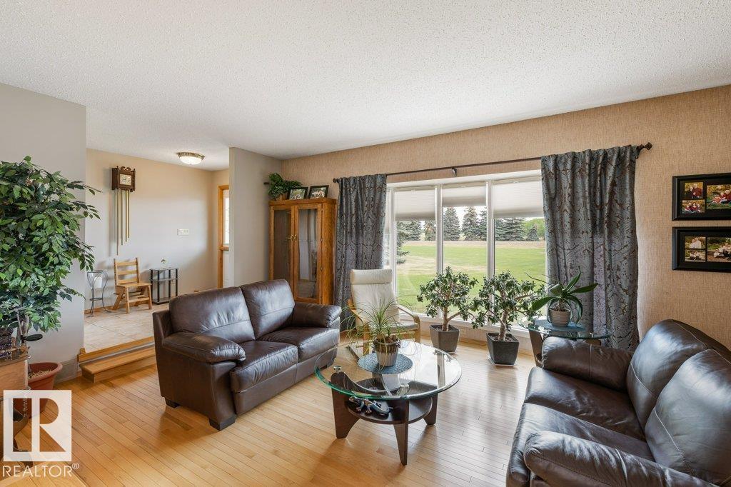 Photo 11 at 55102 Rge Road 260, None, Rural Sturgeon County