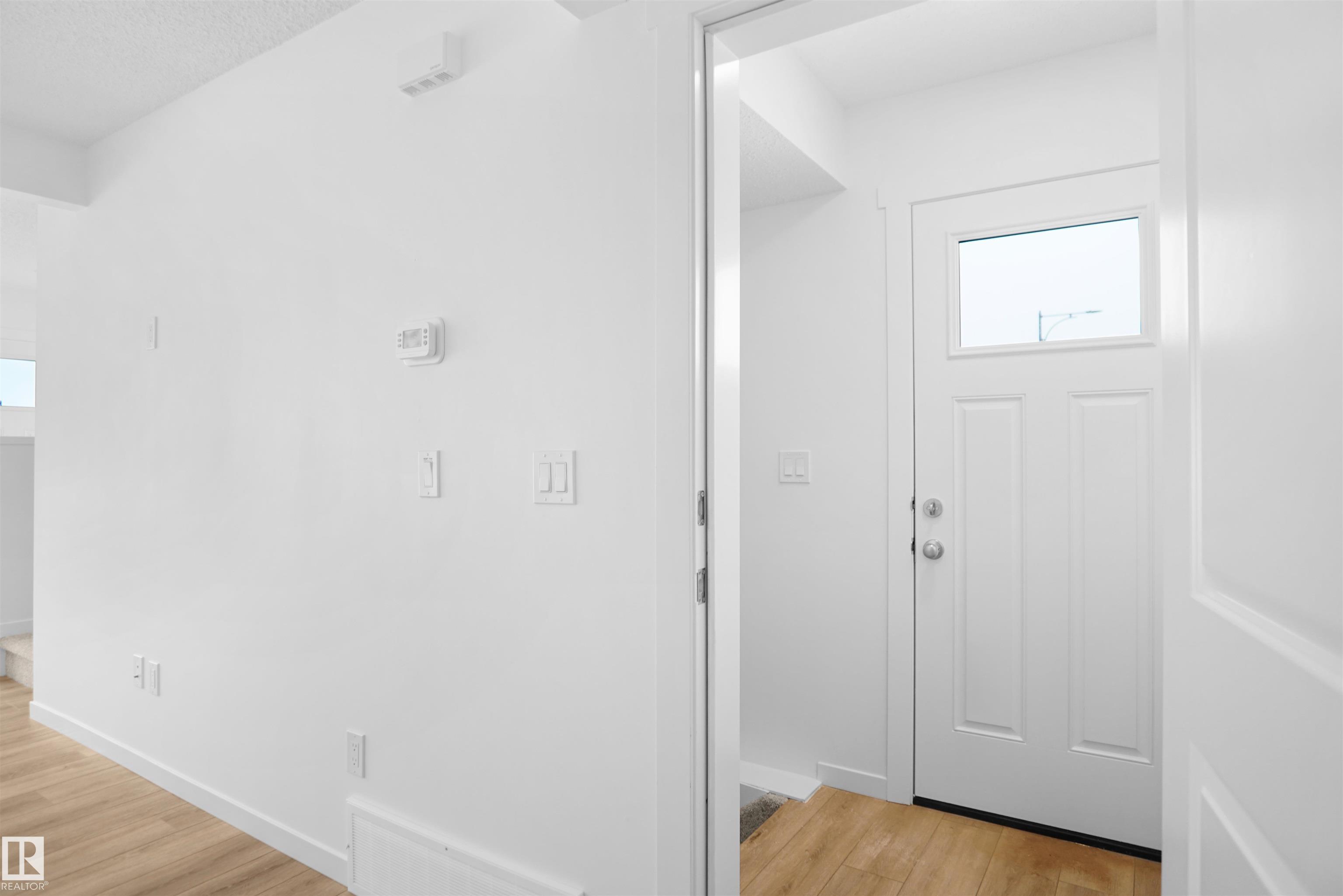 Photo 21 at 40 - 531 Merlin Landing NW, Hawks Ridge, Edmonton