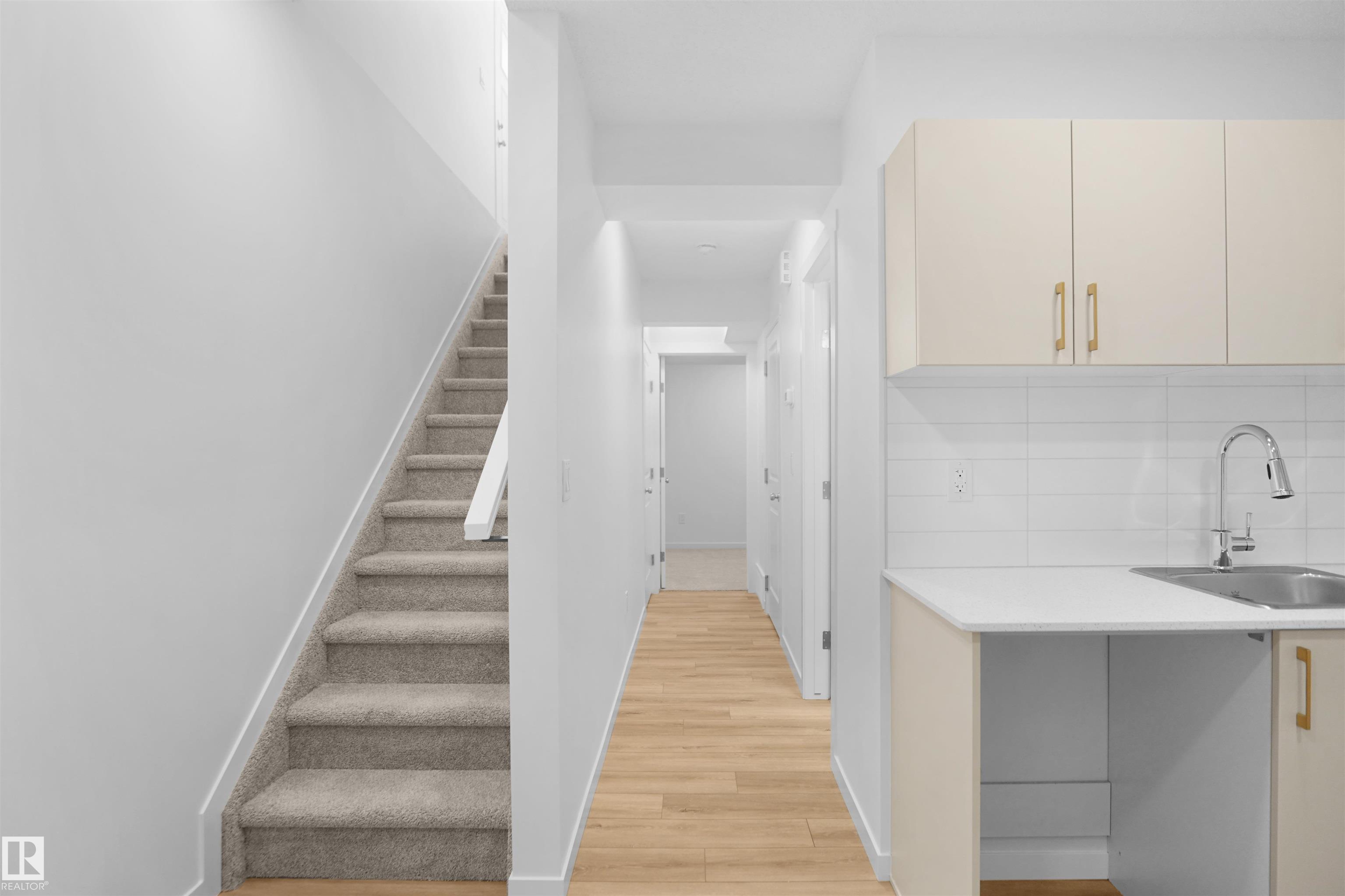 Photo 22 at 40 - 531 Merlin Landing NW, Hawks Ridge, Edmonton