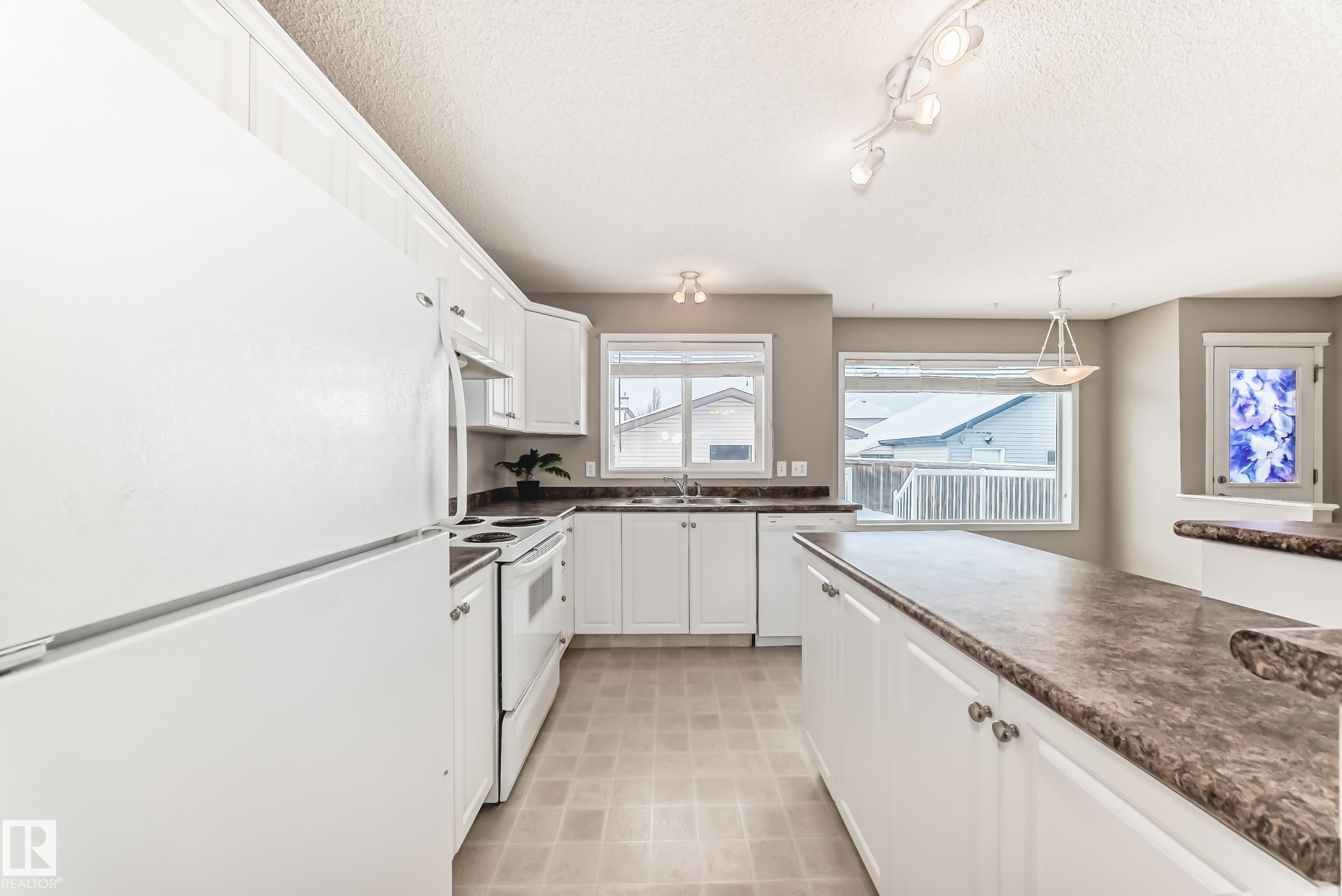 Photo 6 at 18 Summerton Landing, Summerwood, Sherwood Park