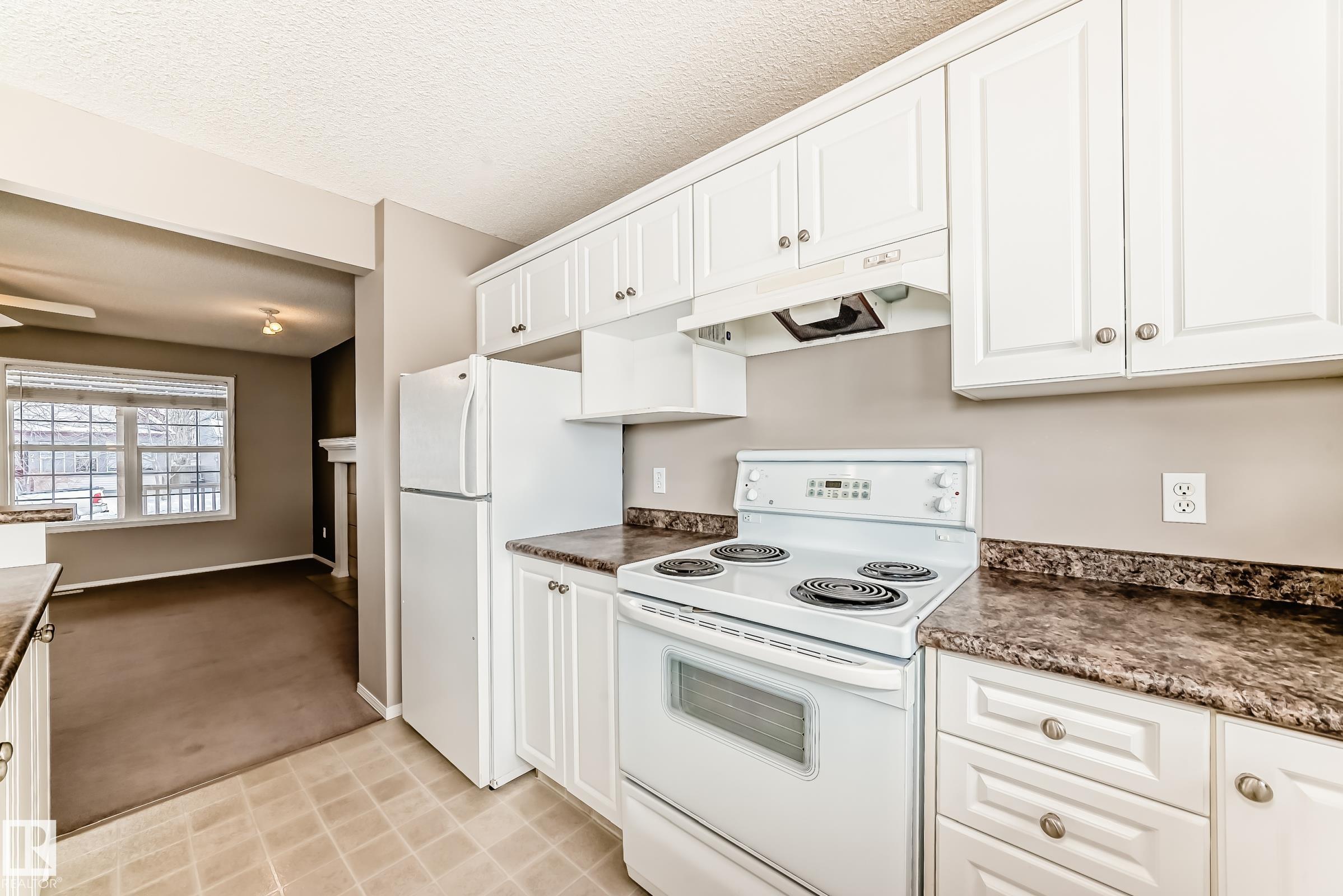 Photo 8 at 18 Summerton Landing, Summerwood, Sherwood Park
