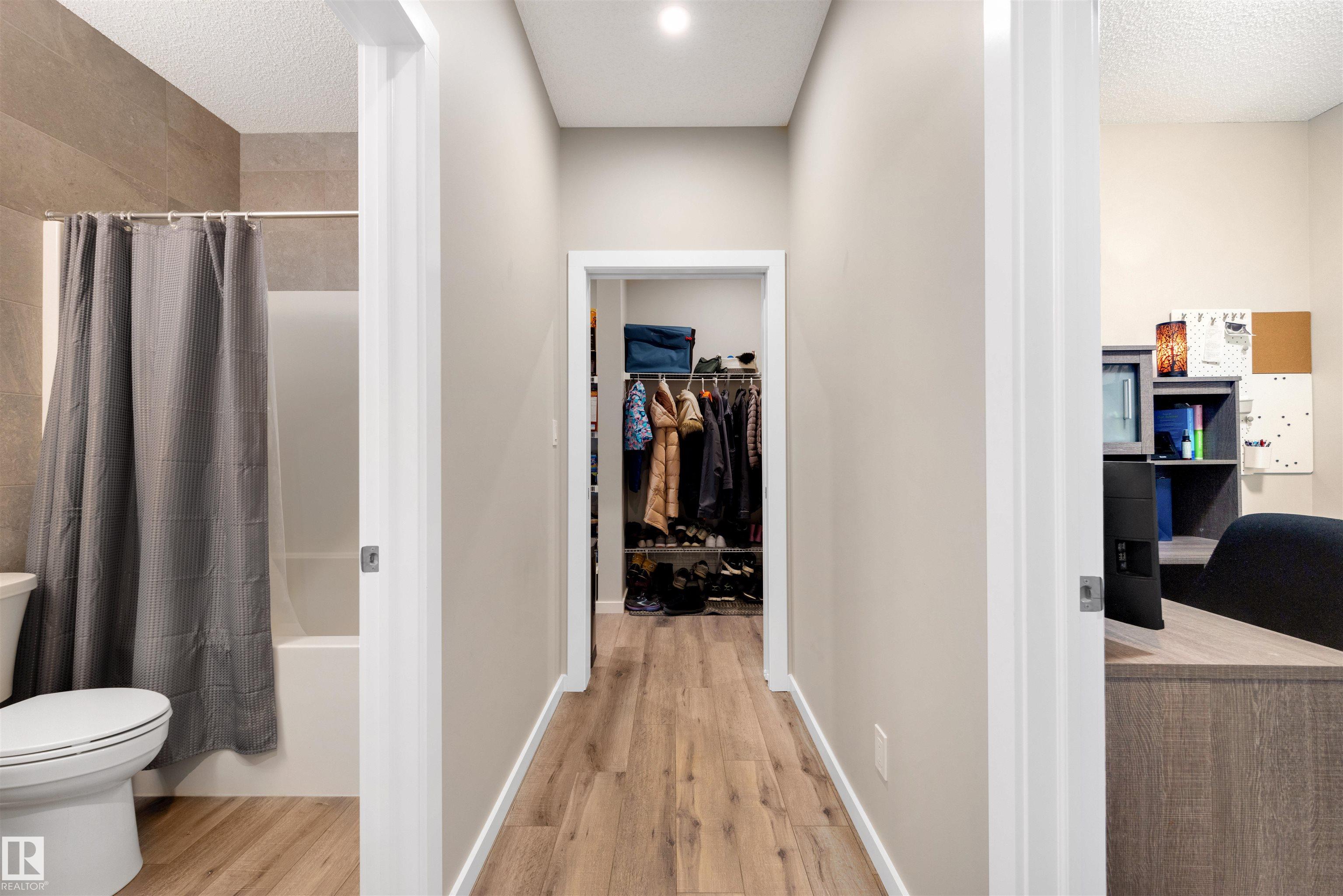 203 Larch Crescent, Woodbend, Leduc