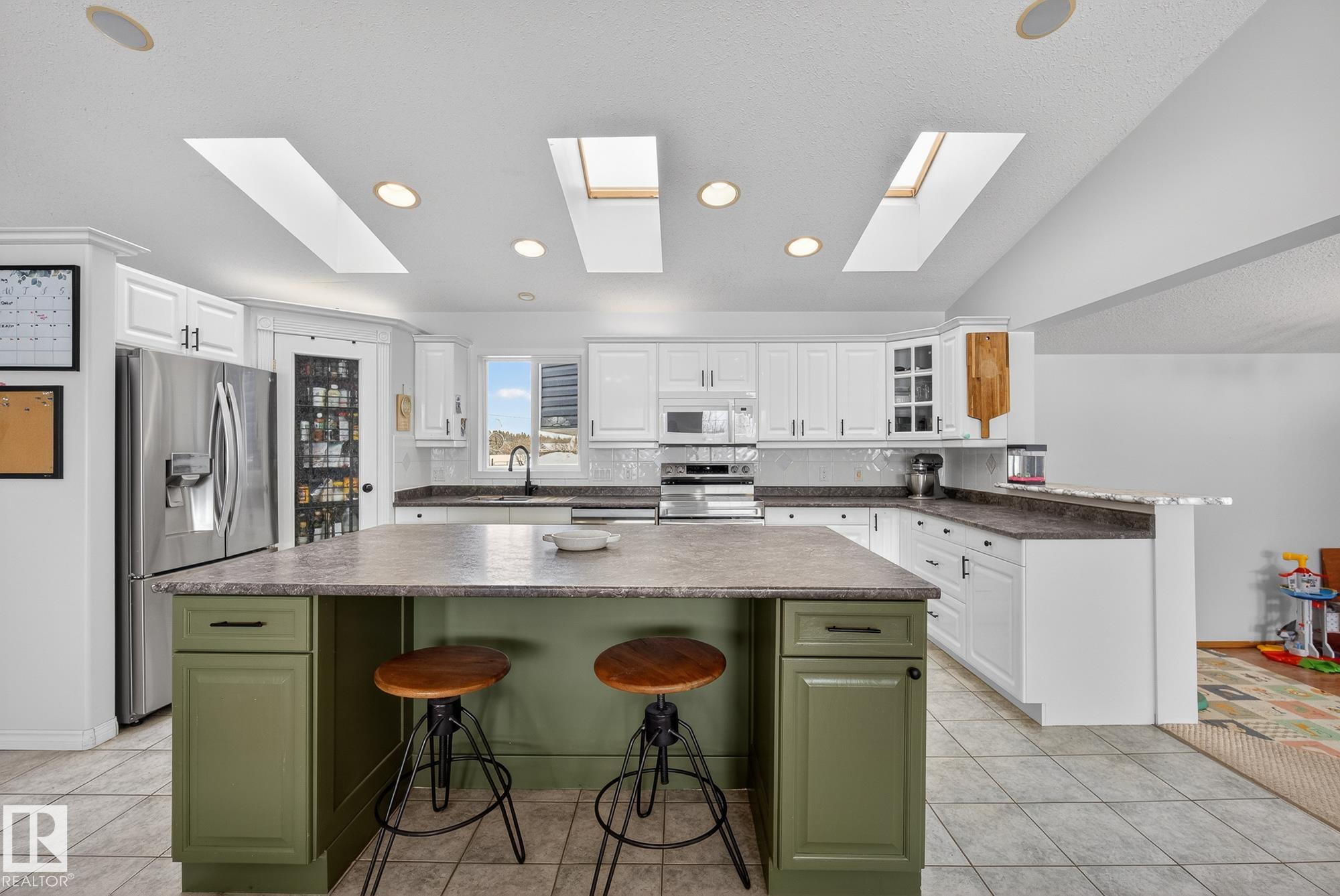 Photo 10 at 25206 Sh 651, None, Rural Sturgeon County