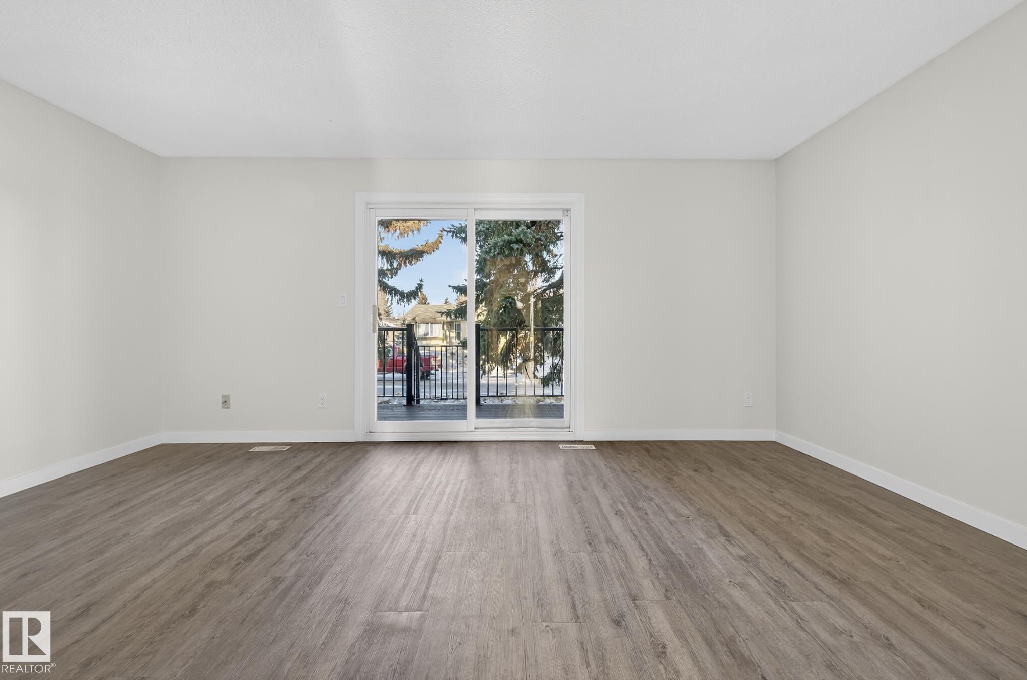 Photo 19 at 9969 171 Avenue NW, Baturyn, Edmonton