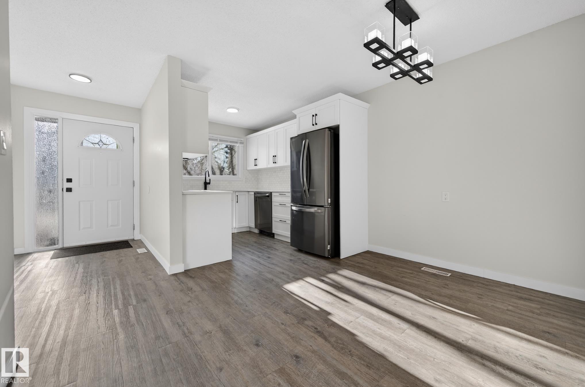 Photo 8 at 9969 171 Avenue NW, Baturyn, Edmonton