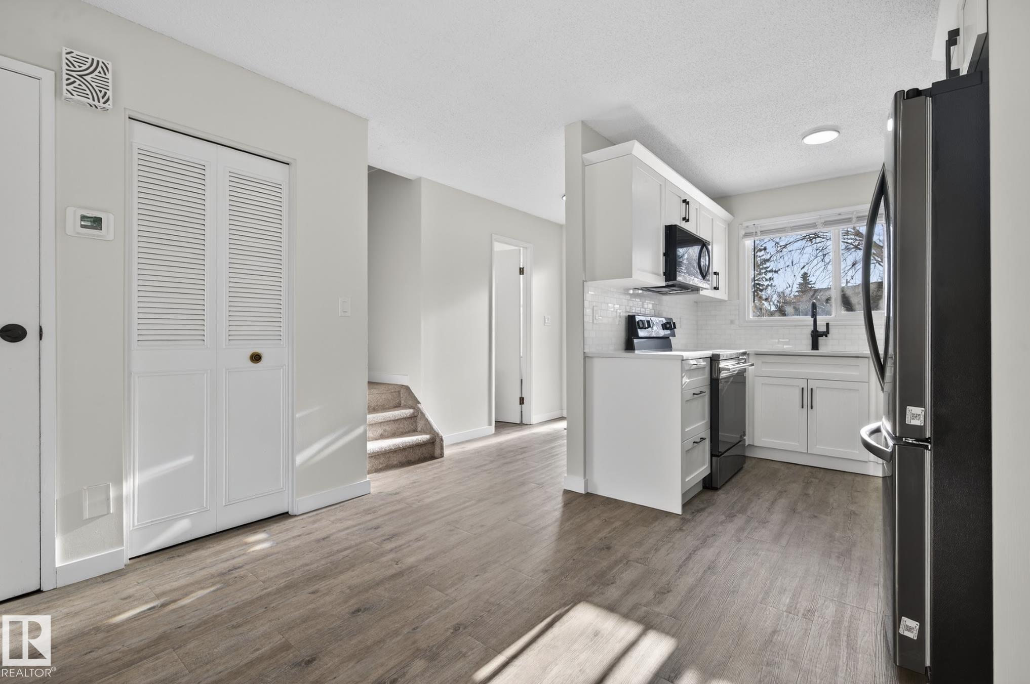 Photo 10 at 9969 171 Avenue NW, Baturyn, Edmonton