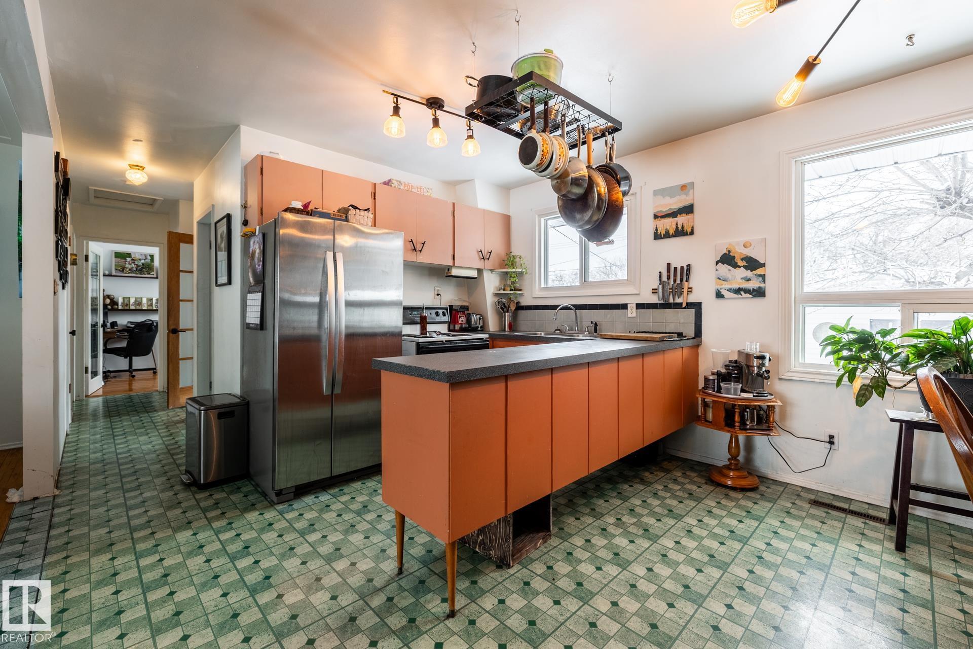 Photo 12 at 12231 47 Street NW, Bergman, Edmonton