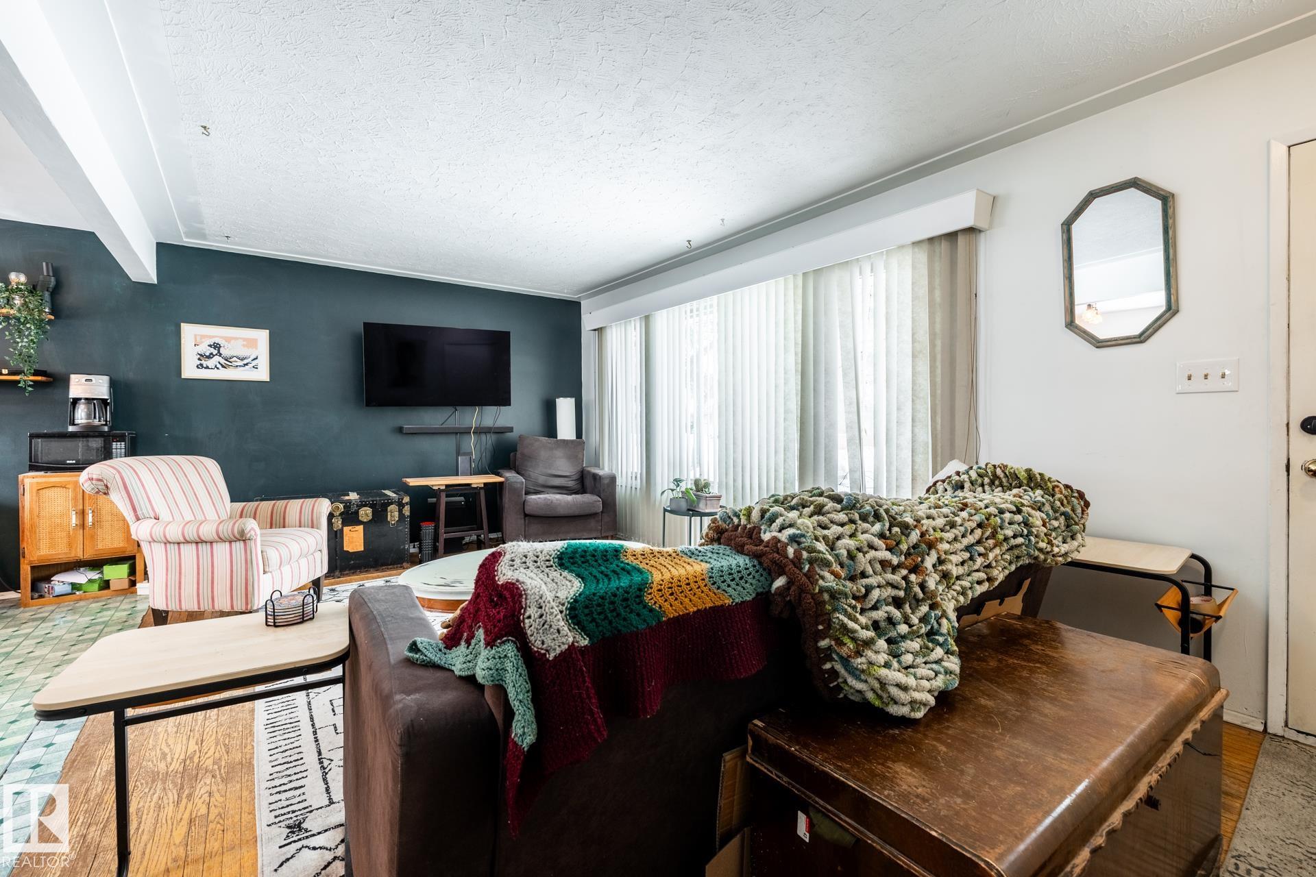 Photo 5 at 12231 47 Street NW, Bergman, Edmonton