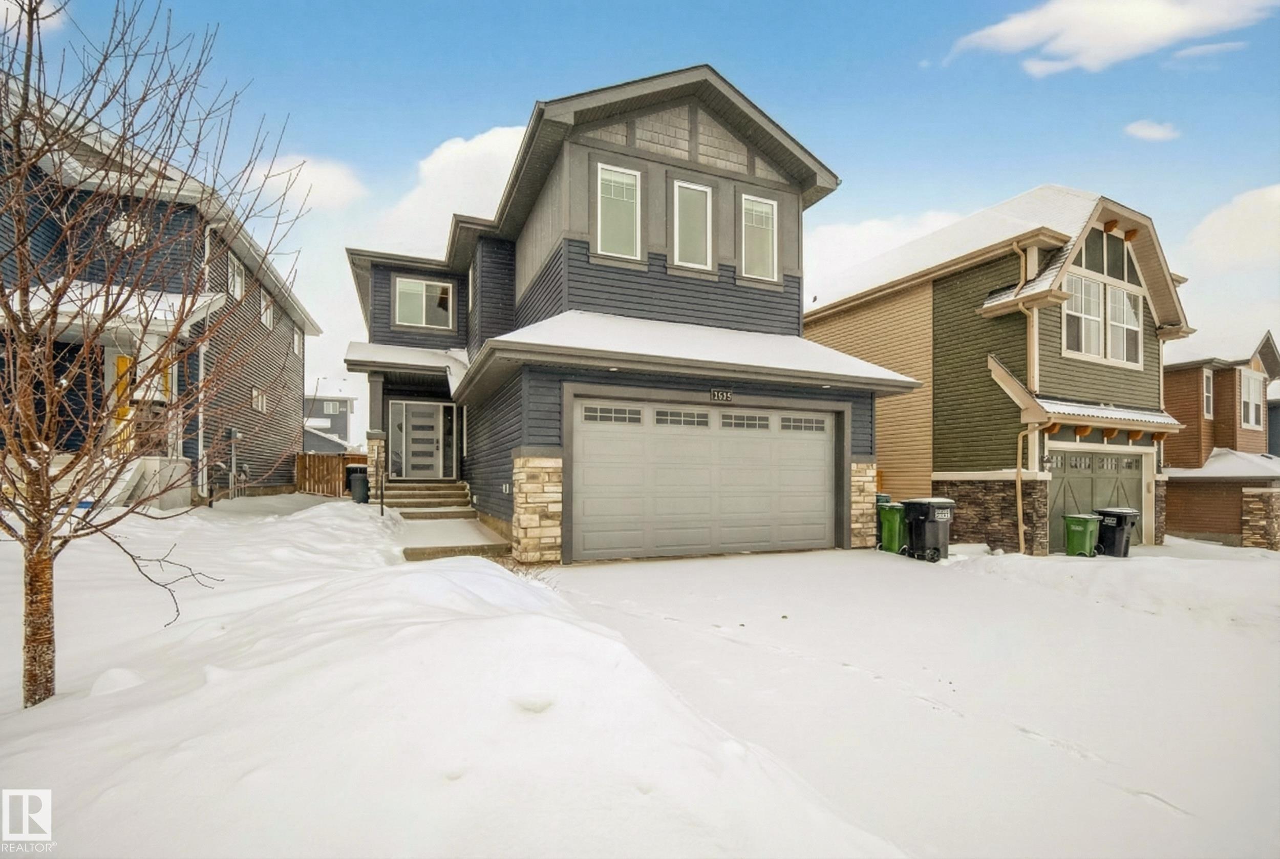 1272 Peregrine Terrace NW, Hawks Ridge, Edmonton 2