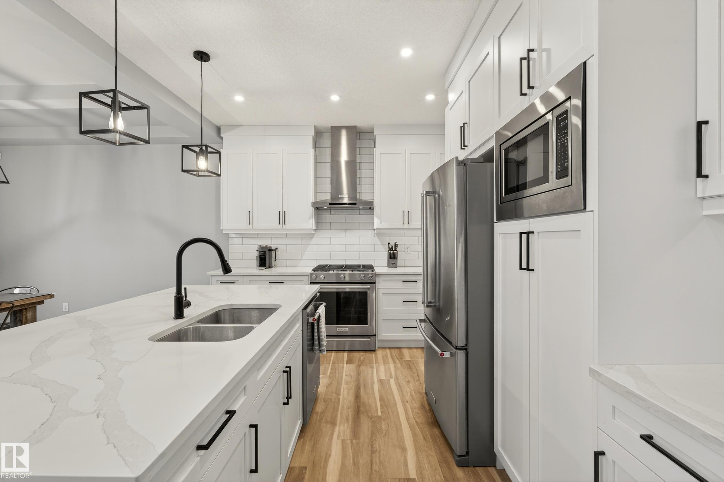 Photo 15 at 1272 Peregrine Terrace NW, Hawks Ridge, Edmonton