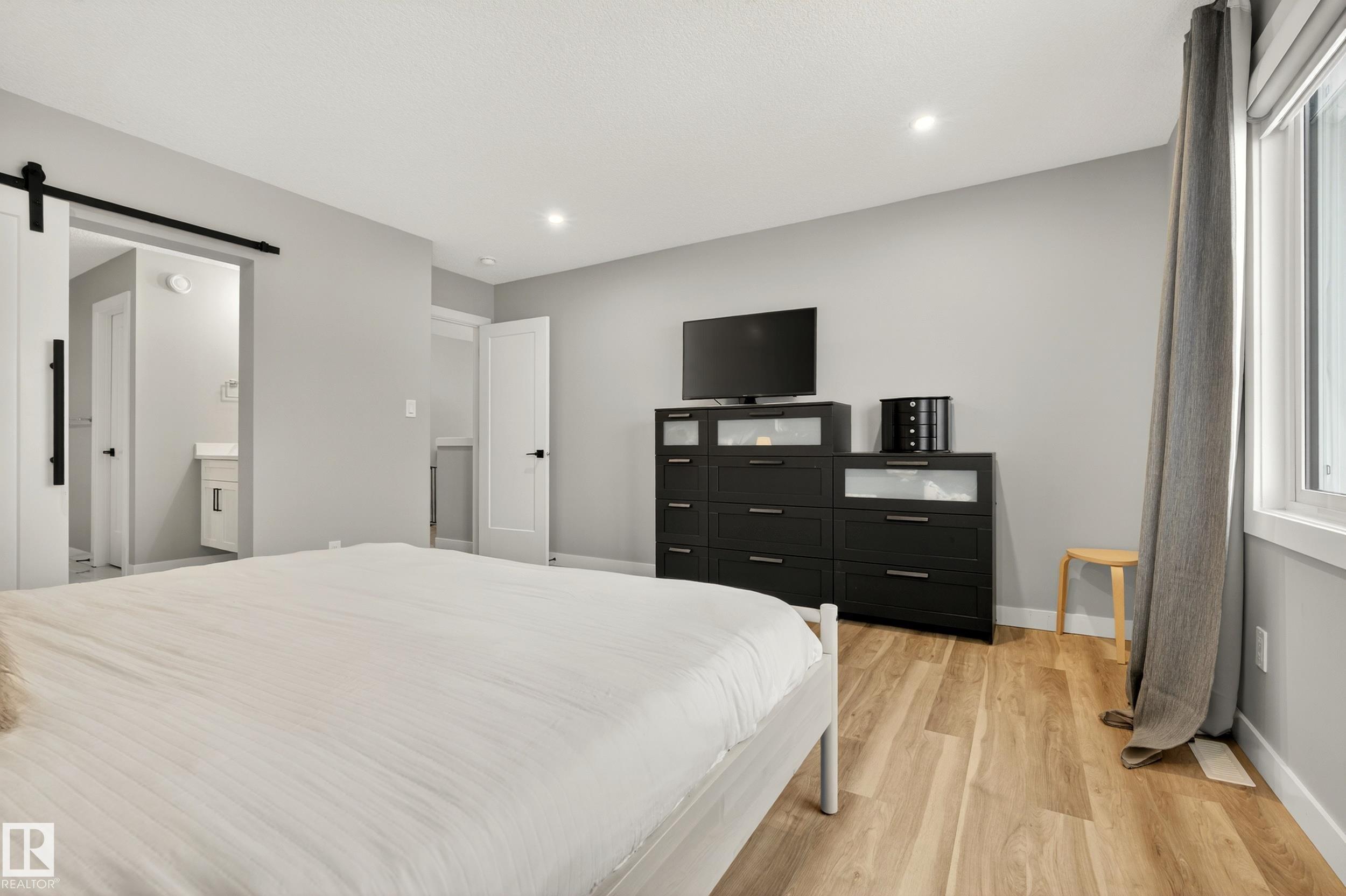 Photo 27 at 1272 Peregrine Terrace NW, Hawks Ridge, Edmonton