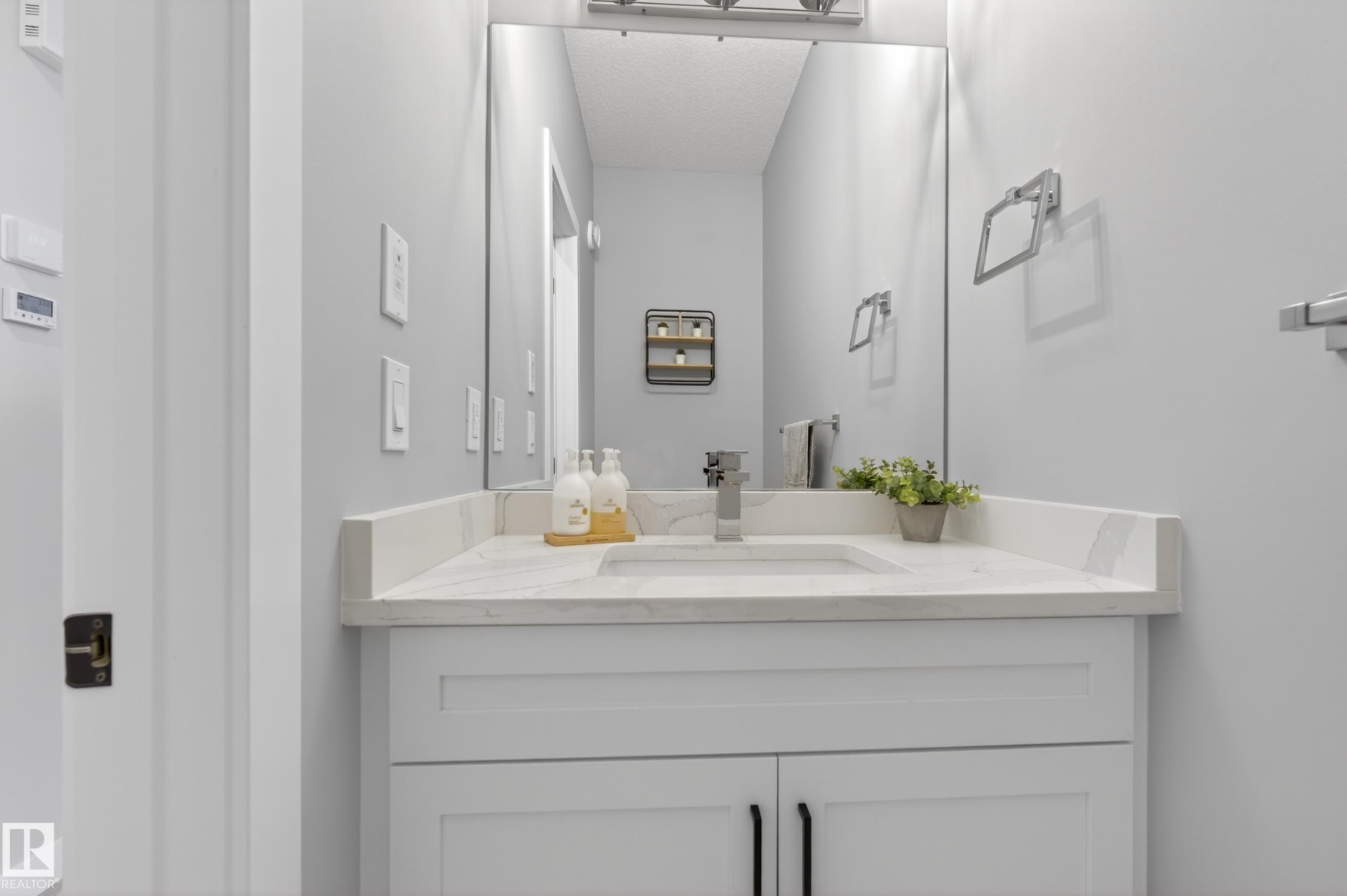 Photo 37 at 1272 Peregrine Terrace NW, Hawks Ridge, Edmonton