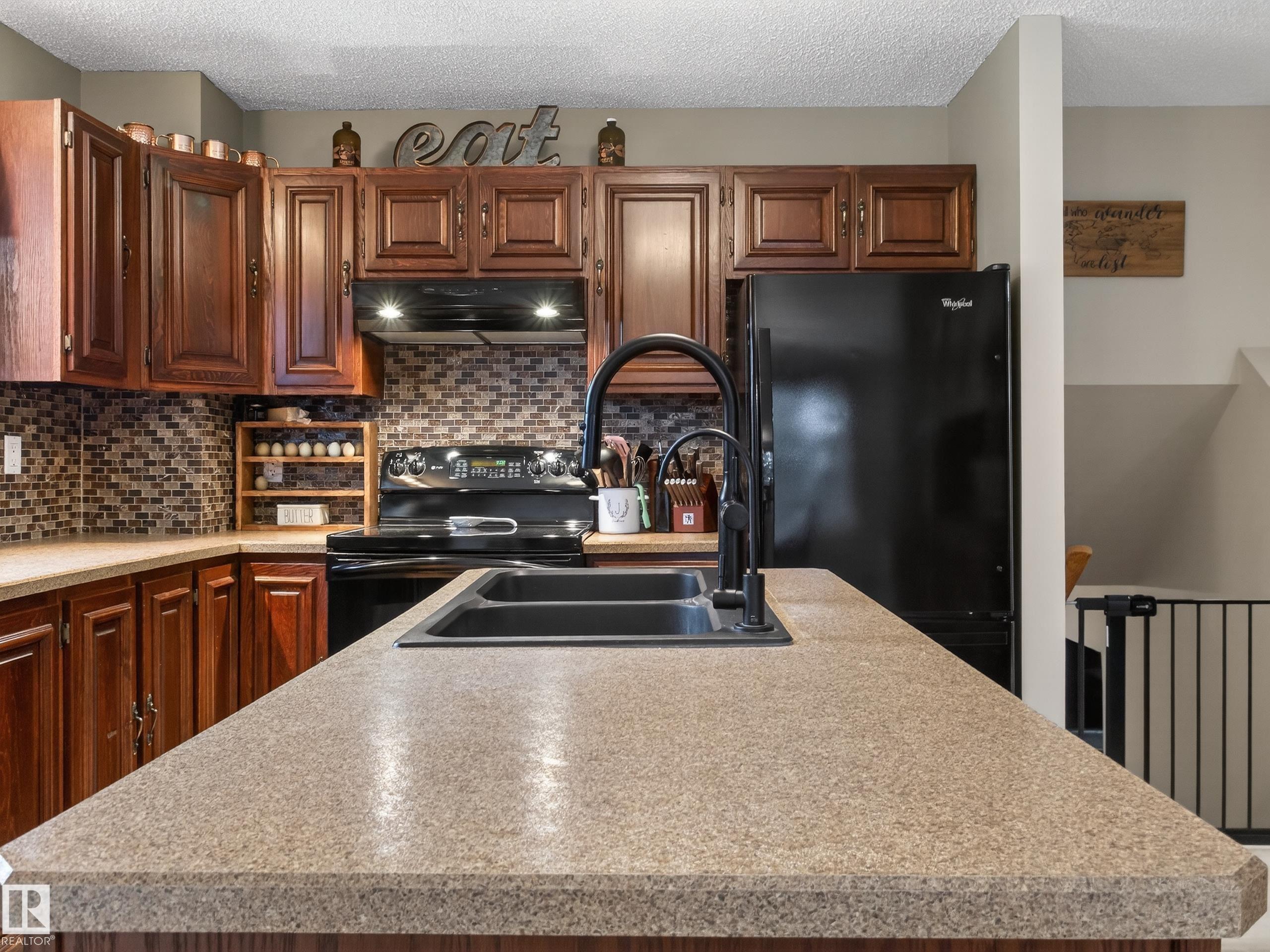 Photo 15 at 2 - 52510 Rge Road 213, Beaver Valley Estates, Rural Strathcona County